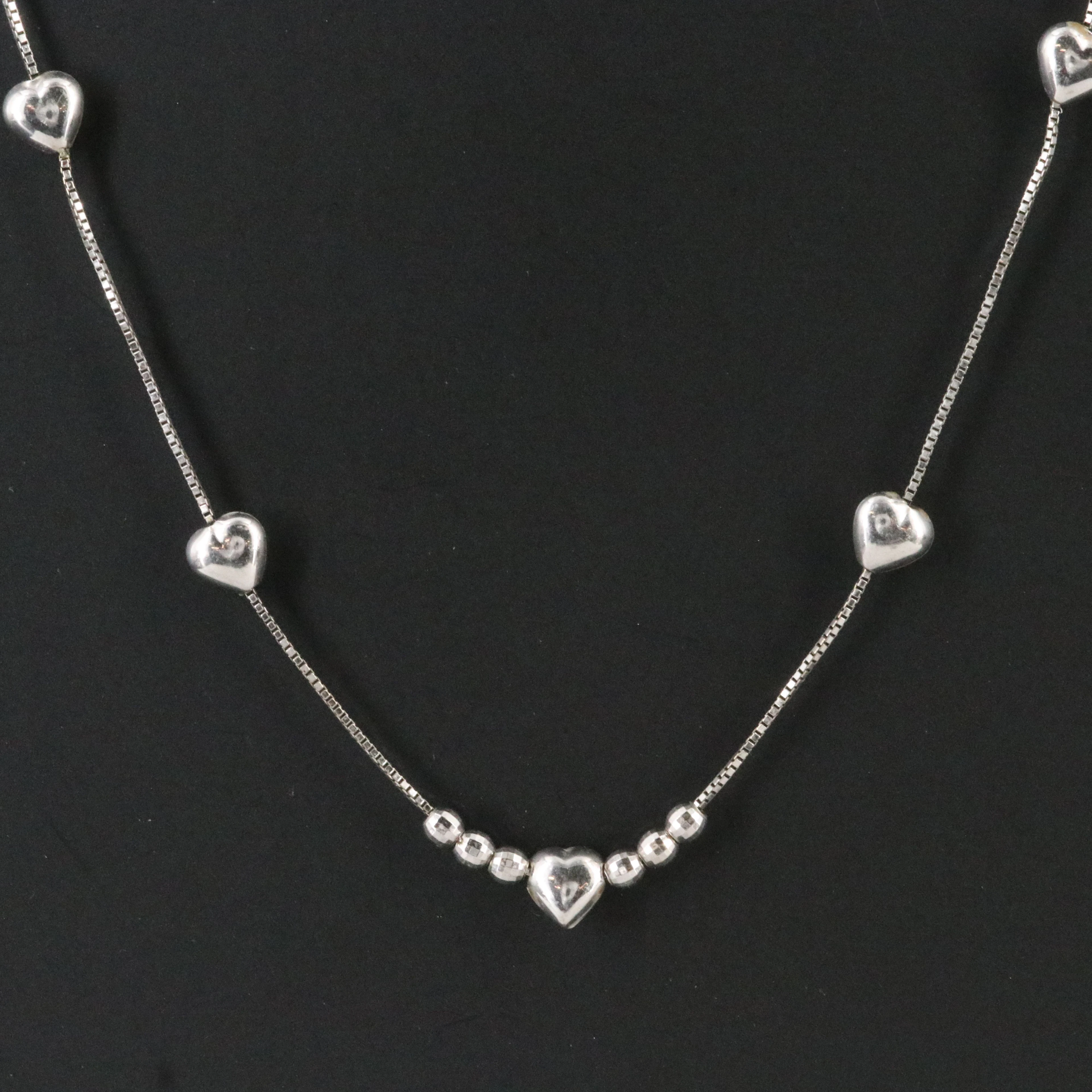 10K Heart Station Necklace