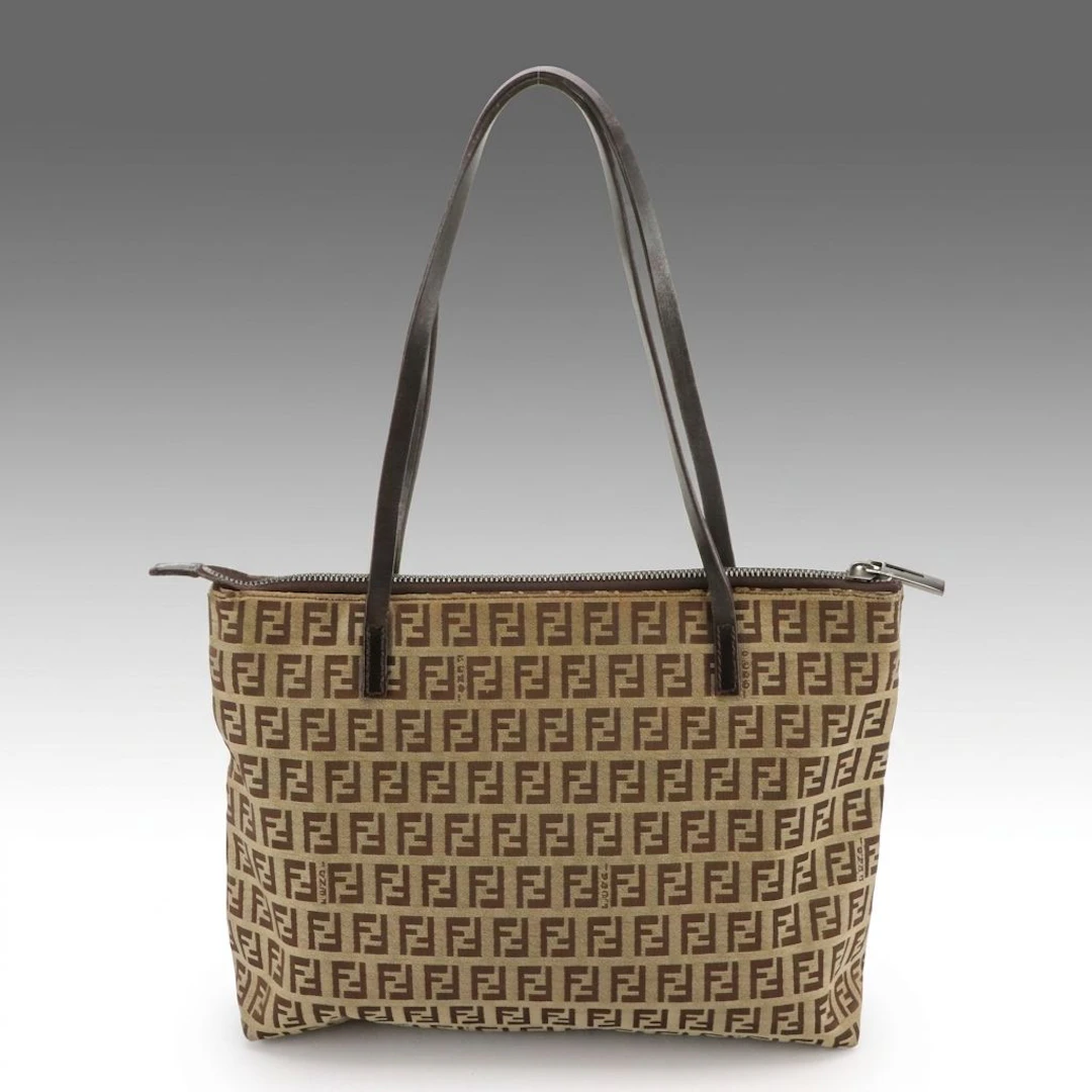 Fendi Tote Bag in Brown Zucca Pattern Canvas