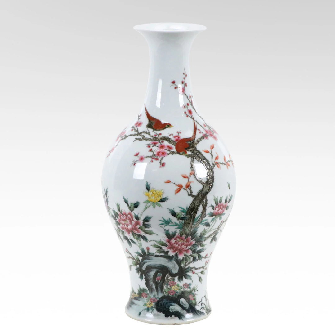Chinese Famille Rose Porcelain Willow Leaf Vase