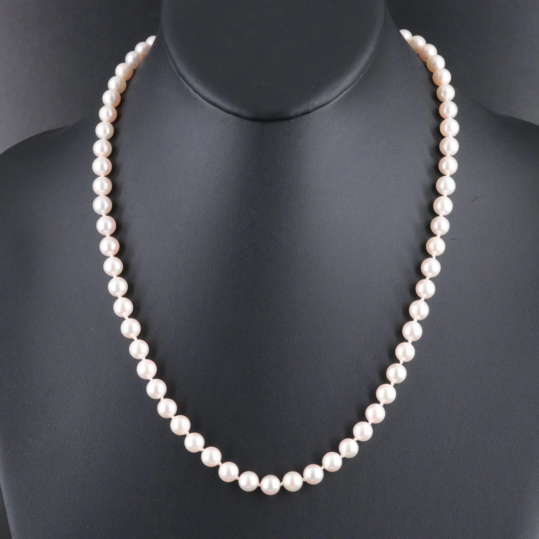Pearl Necklace with 14K Clasp