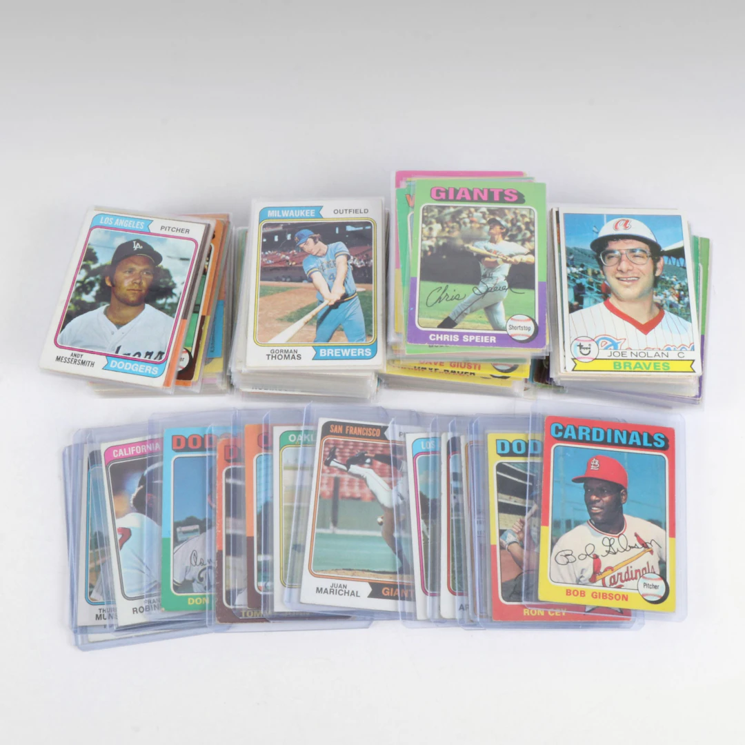 1970s Topps Baseball Cards with Thurman Munson, Frank Robinson, and Bob Gibson