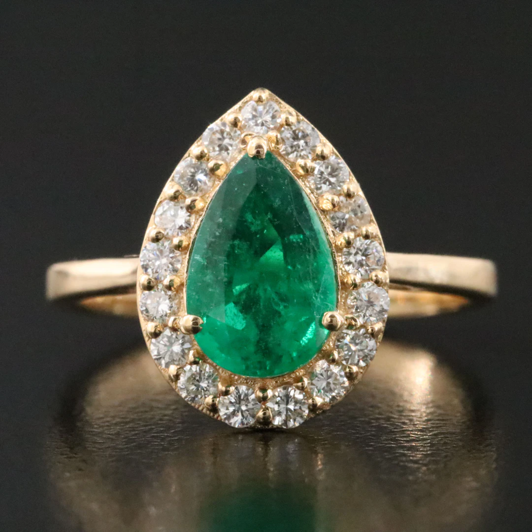 18K 1.20 CT No Enhancement Emerald and Diamond Ring with GIA Report