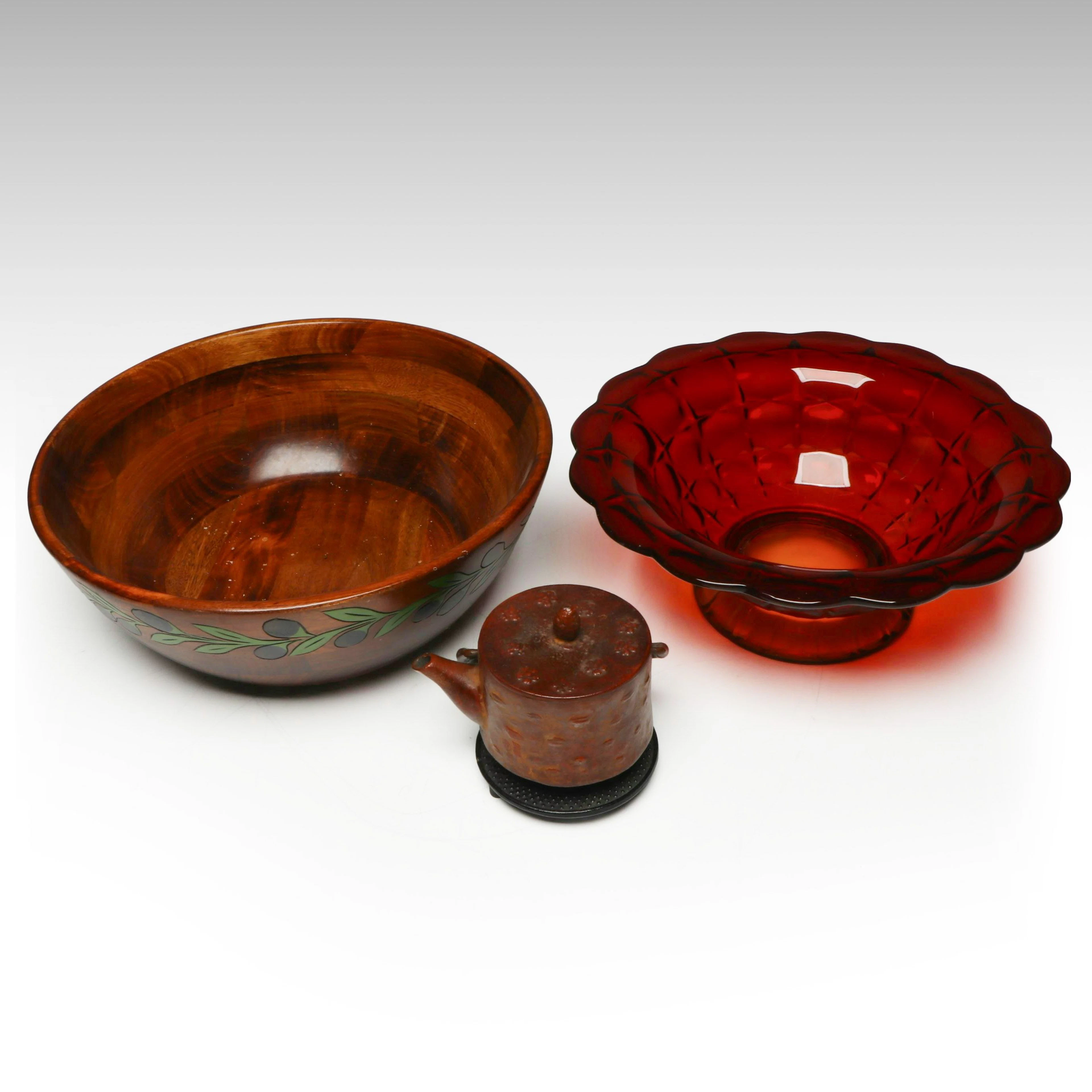 Tiara "Constellation Sunset" Amberina Glass Bowl with Other Serveware