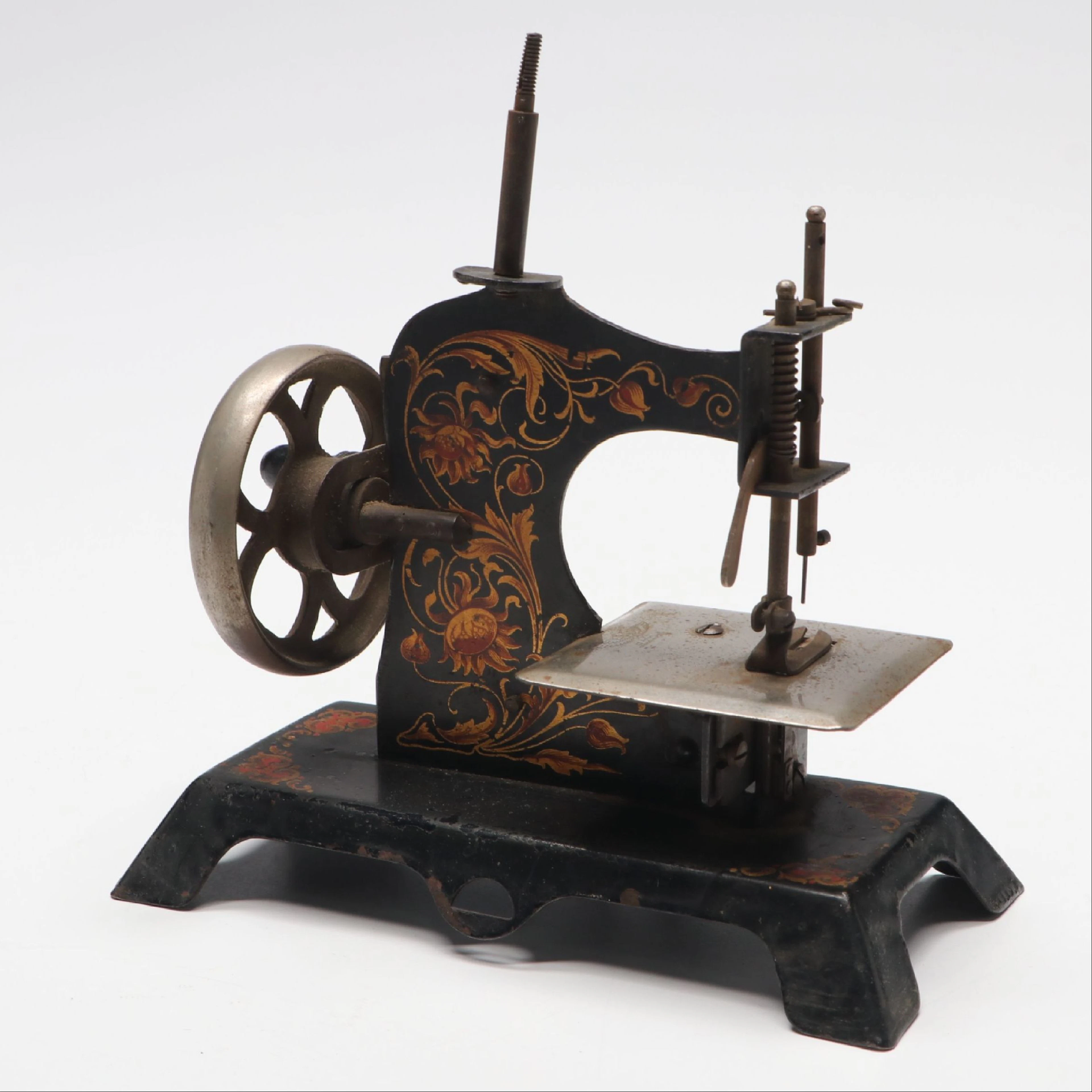 German Hand-Crank Toy Sewing Machine, Early to Mid-20th Century