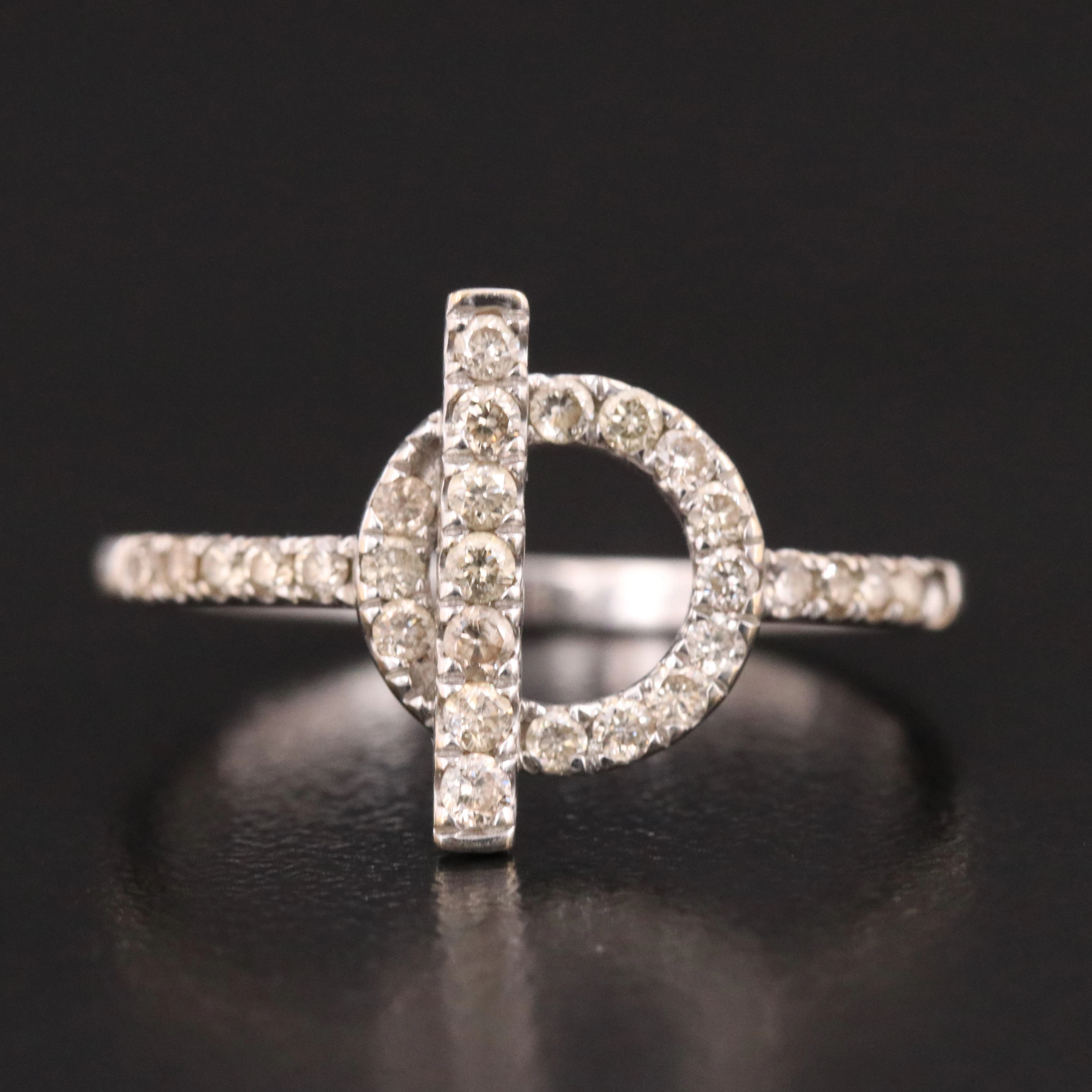 18K 0.42 CTW Diamond Toggle Ring
