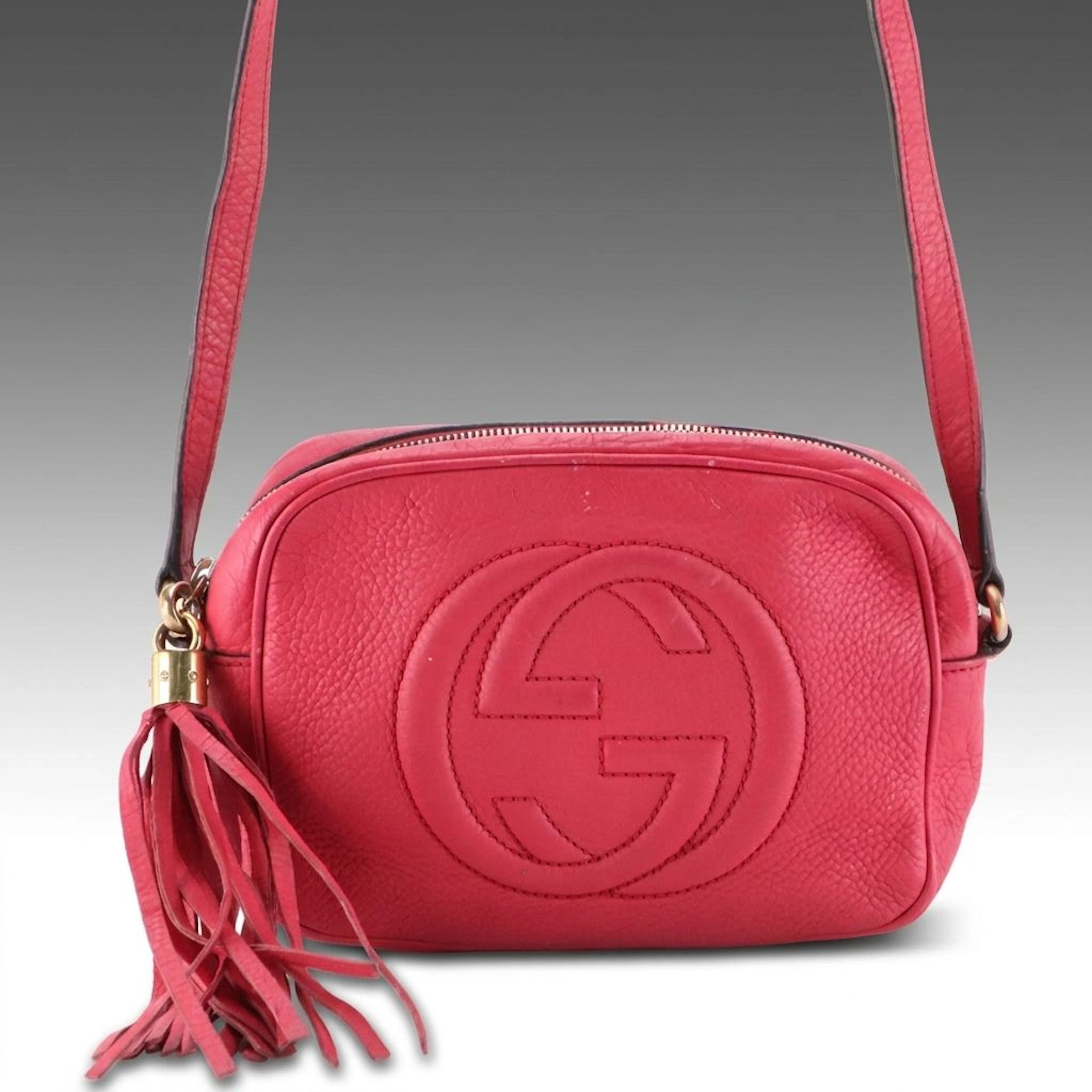 Gucci Soho Disco Crossbody Bag with Tassel Zip in Fuchsia Grained