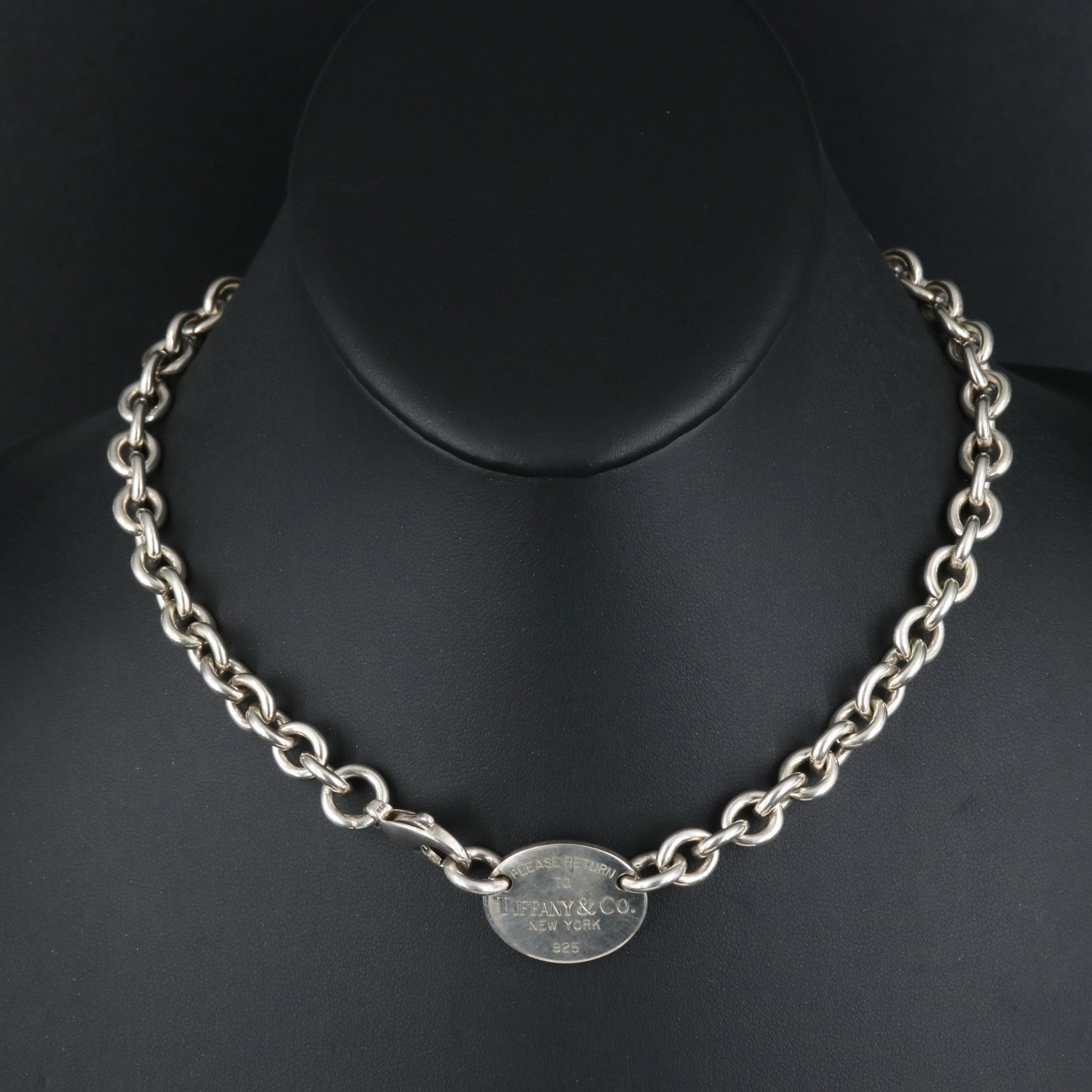 Tiffany & Co. Return to Tiffany Oval Tag Necklace