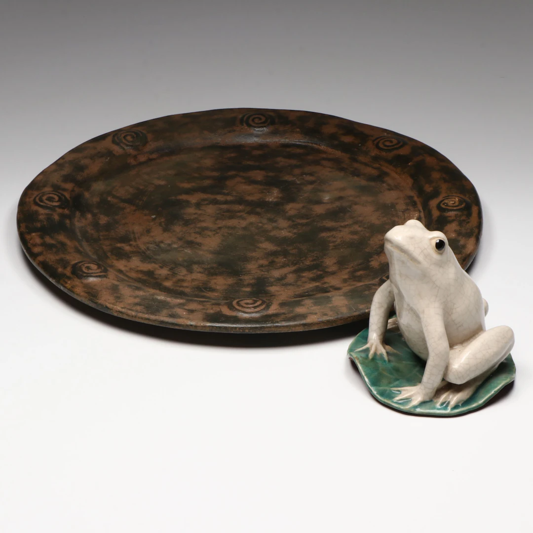 Mexican Ceramic Round Tray with Italian Glazed Ceramic Frog on Lilypad