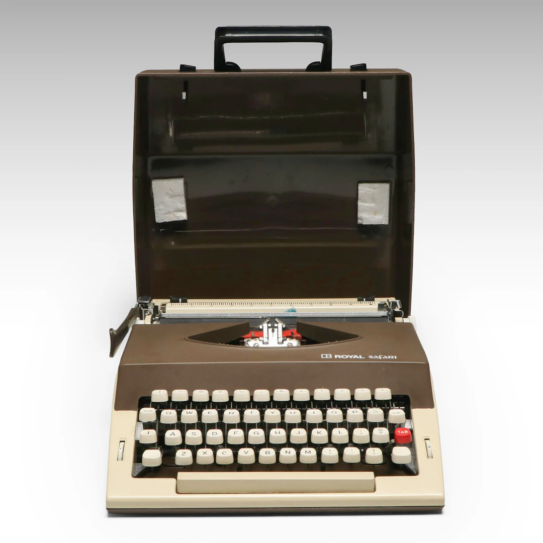 Royal "Safari" Portable Typewriter, Mid to Late 20th Century