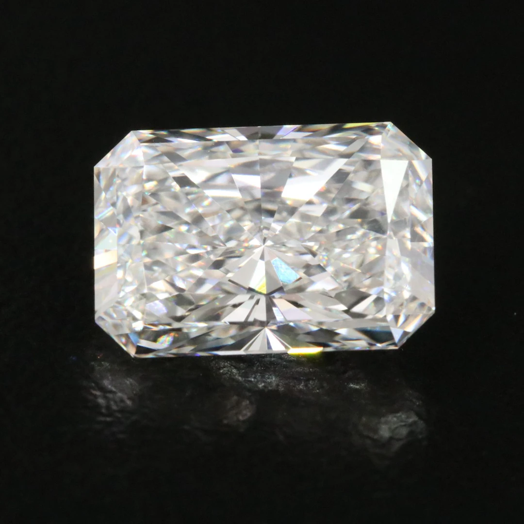 Loose 3.08 CT Lab Grown Diamond with IGI Report