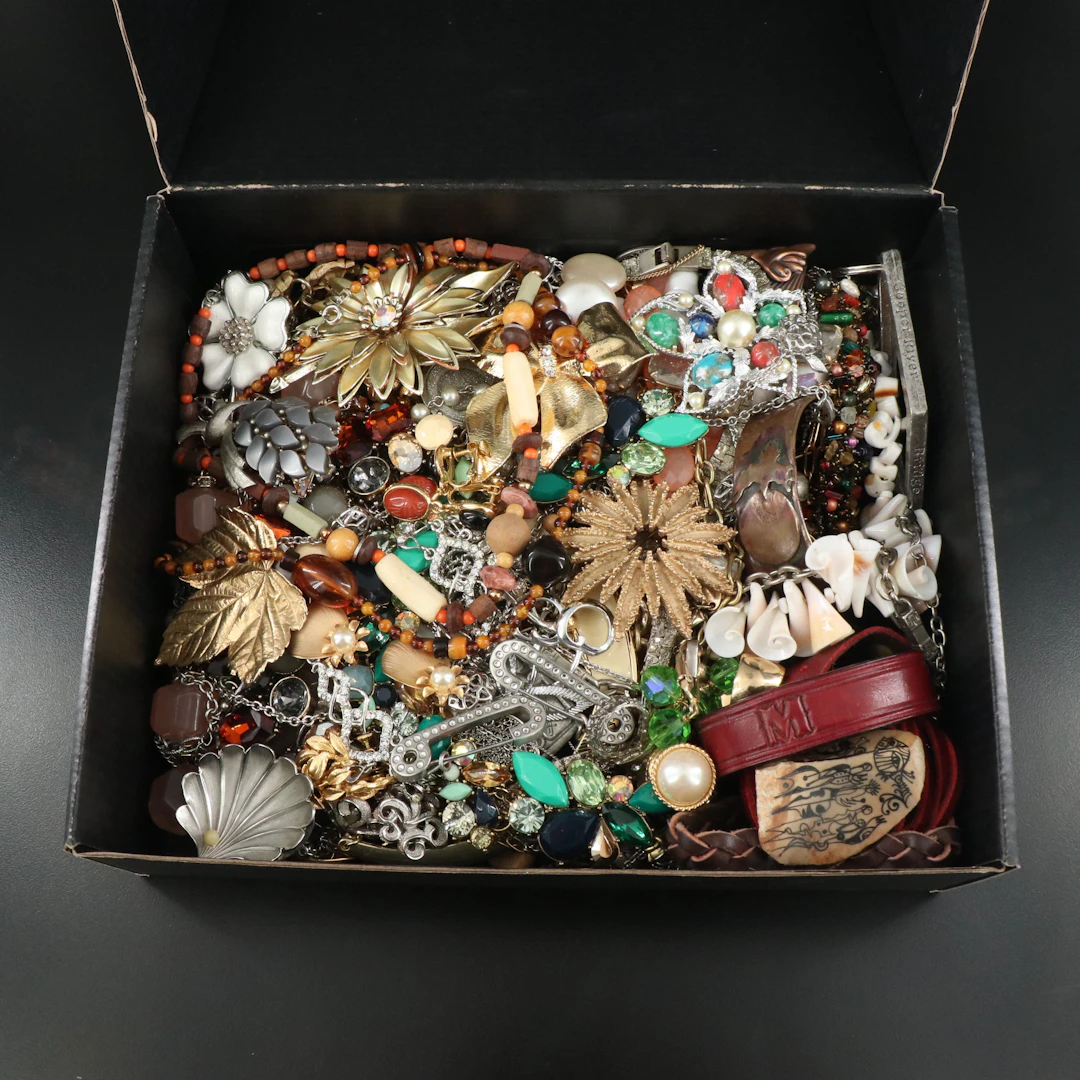 Uncommon Discoveries: Jewelry Collection