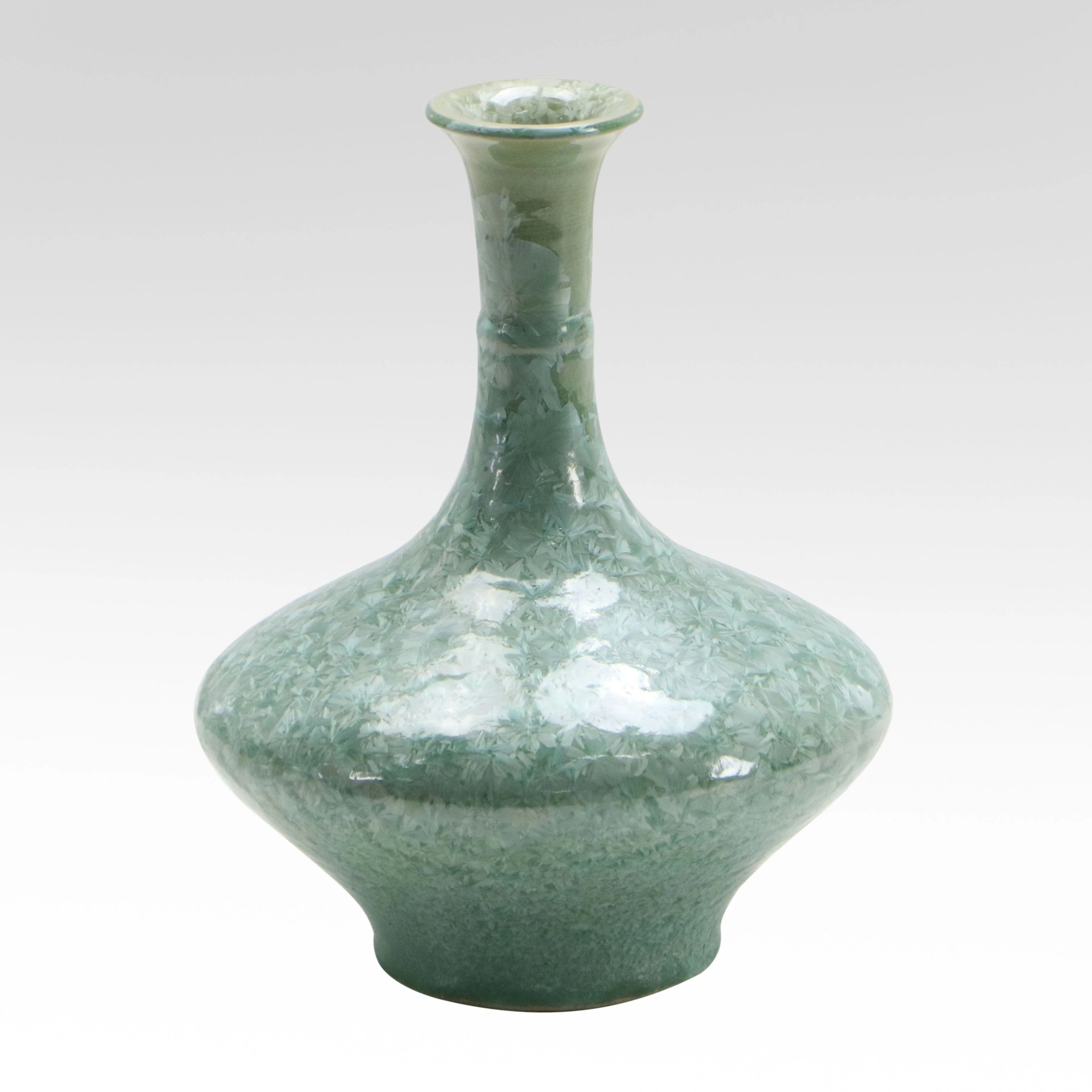 Chinese Celadon Green Crystal Glaze Porcelain Vase