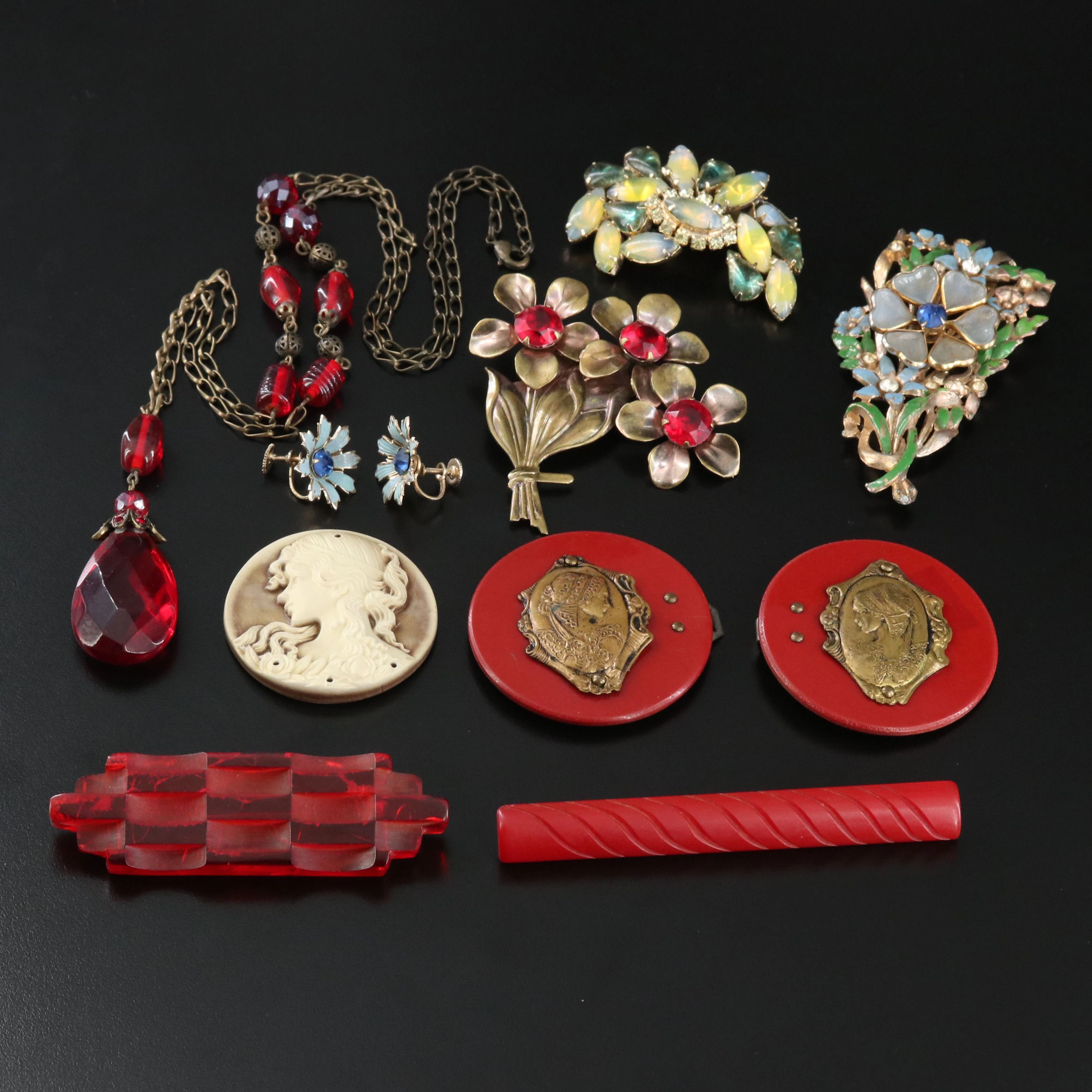 Bakelite, Art Deco Style and Floral Designs Featured in Vintage Jewelry