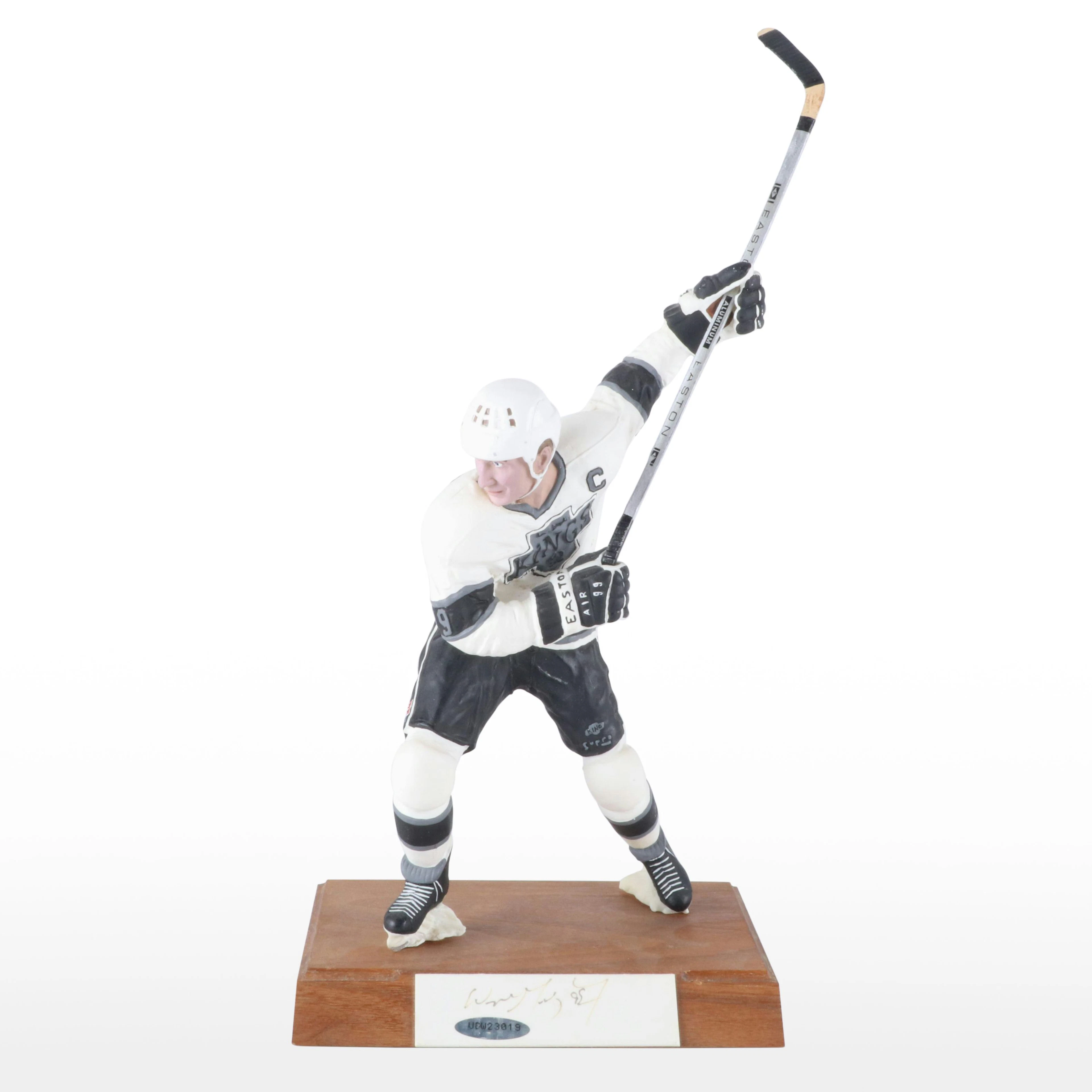 Wayne Gretzky Signed Los Angeles Kings Limited Edition Salvino Figurine
