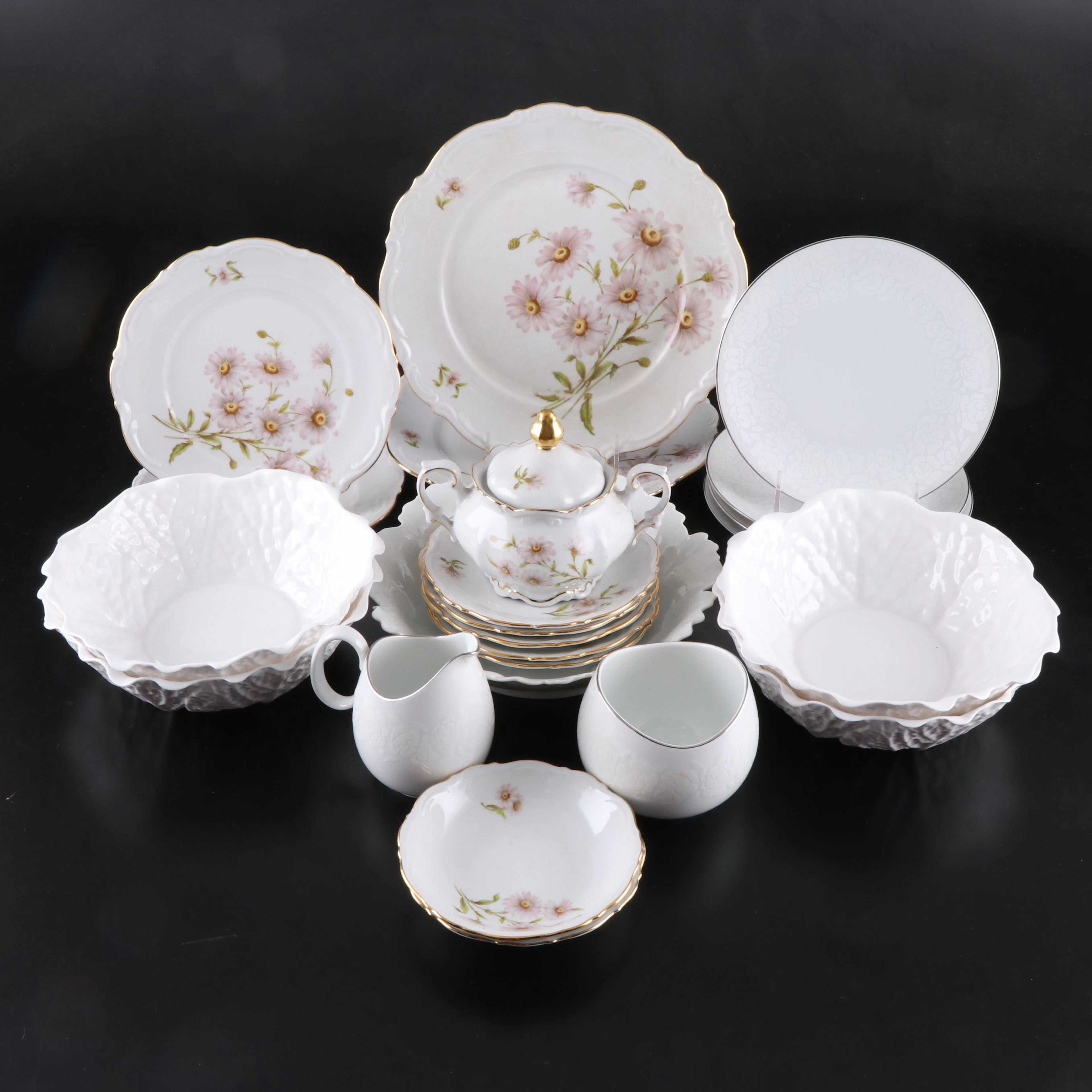 Spode "Savoy" Cabbage Leaf Vegetable Bowls with More Porcelain Tableware