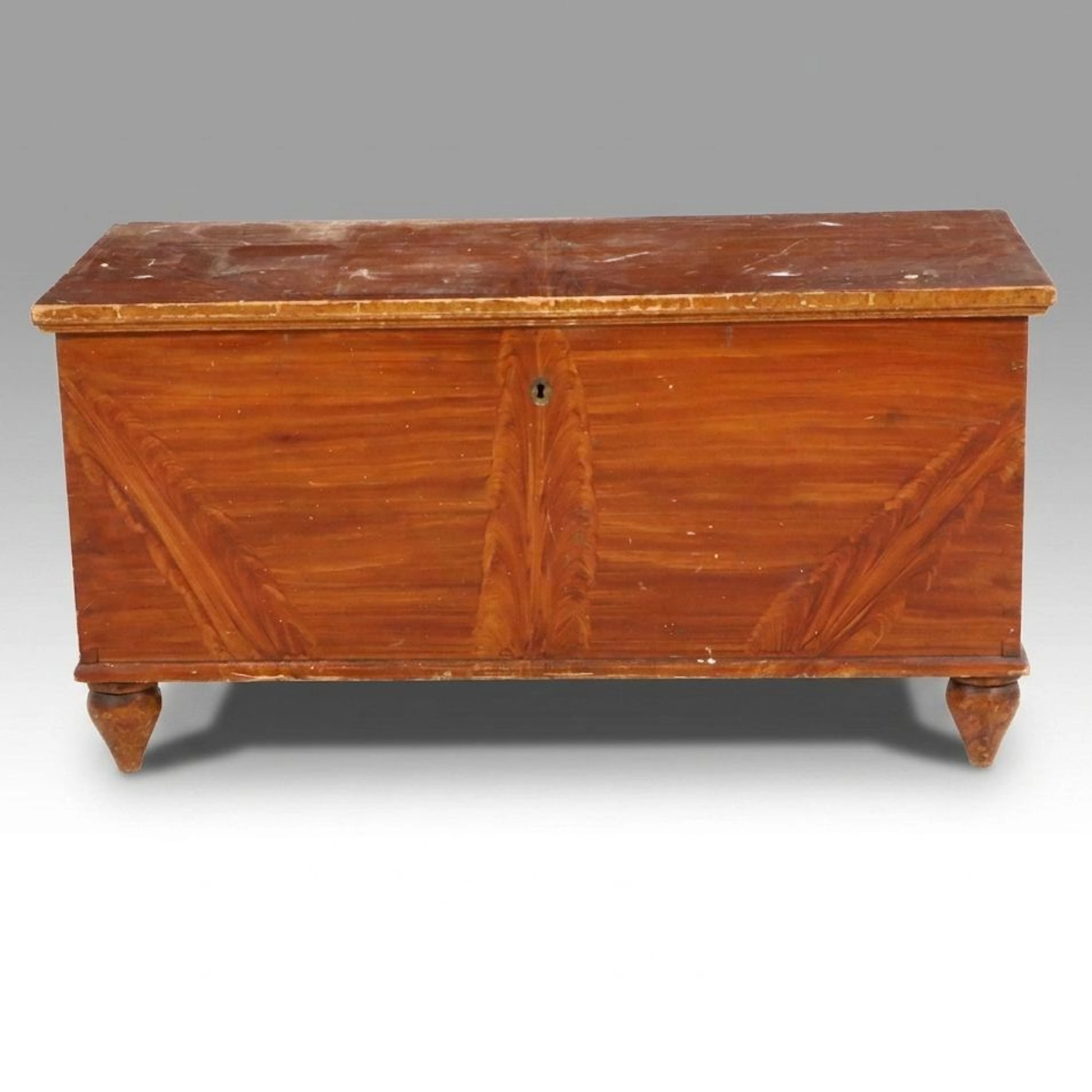 Antique American Grain Painted Blanket Chest, Early 19th Century