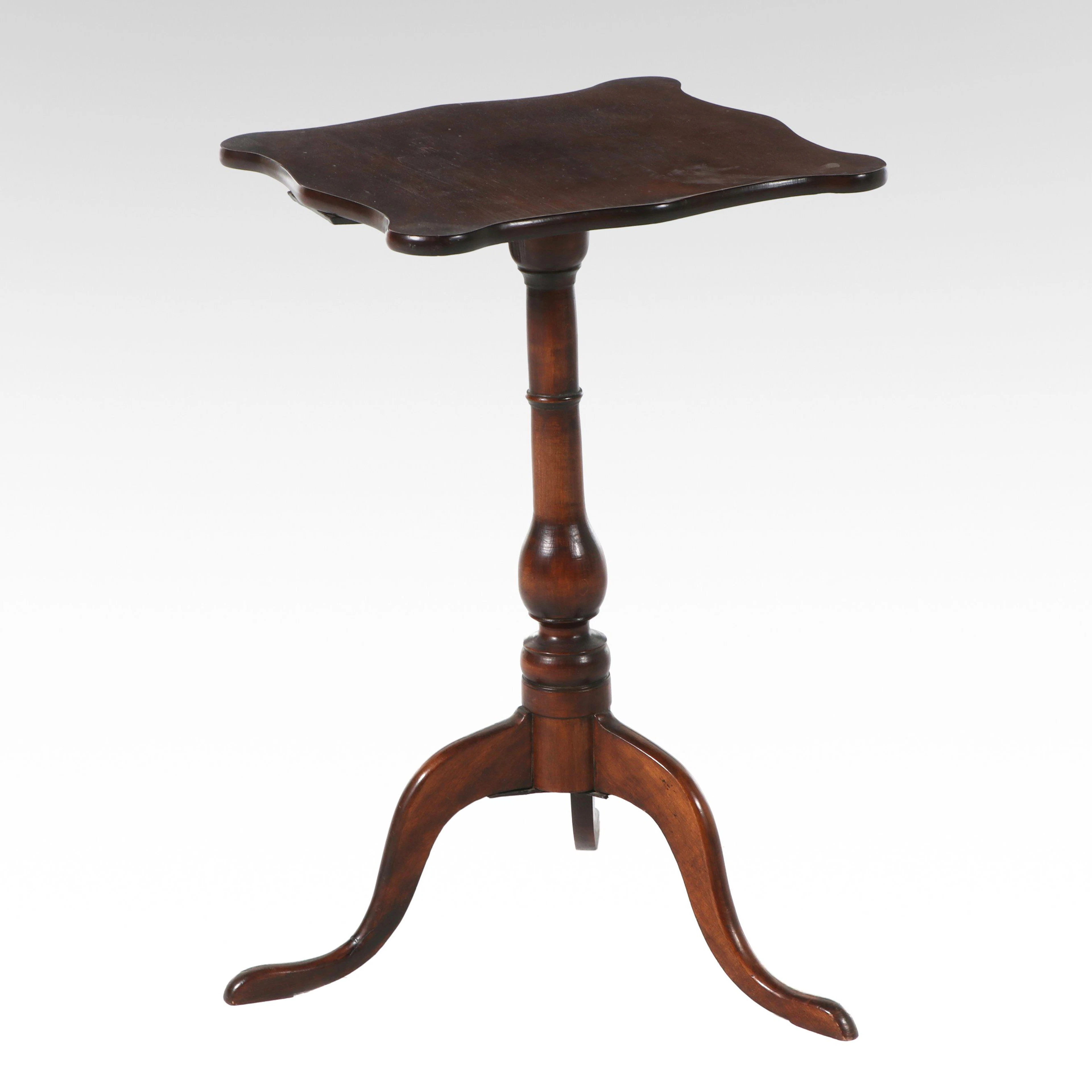Federal Mahogany Serpentine Candlestand, Late 18th/Early 19th Century