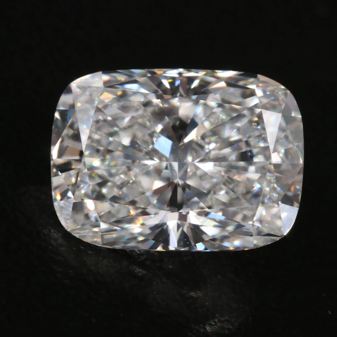 Loose 5.04 CT Lab Grown Diamond with IGI Report