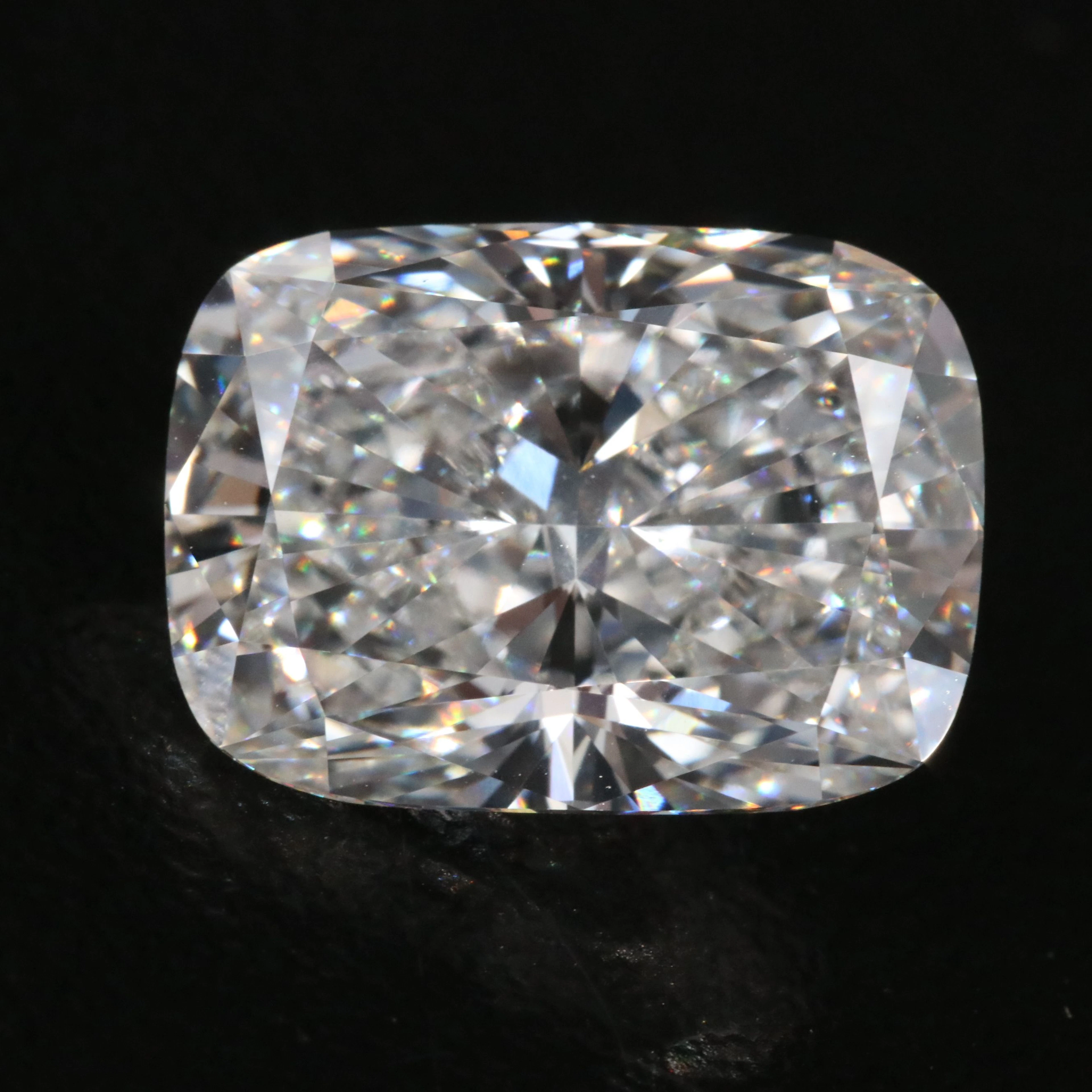 Loose 5.04 CT Lab Grown Diamond with IGI Report