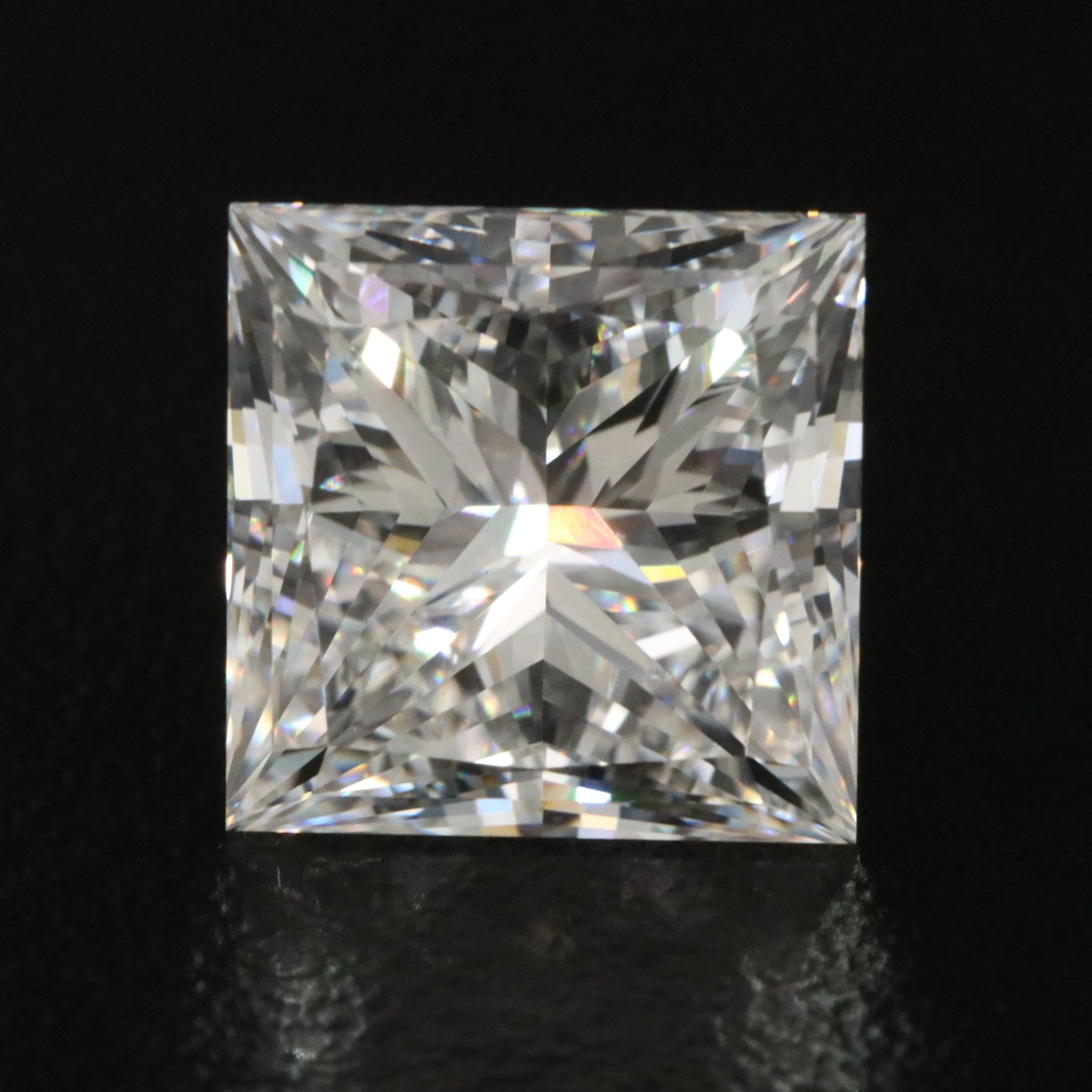 Loose 5.01 CT Lab Grown Diamond with IGI Report