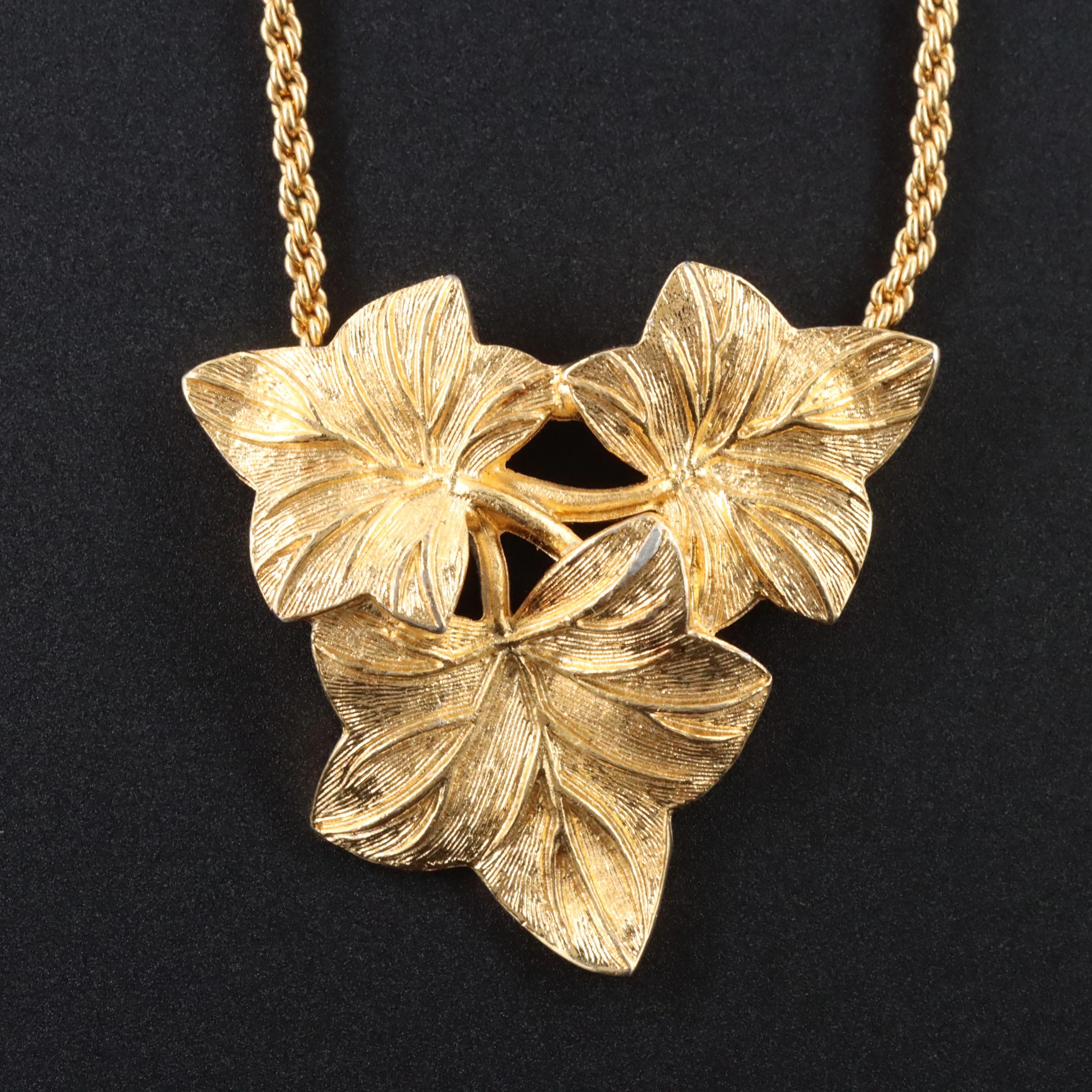 Christian Dior Ivy Cluster Necklace