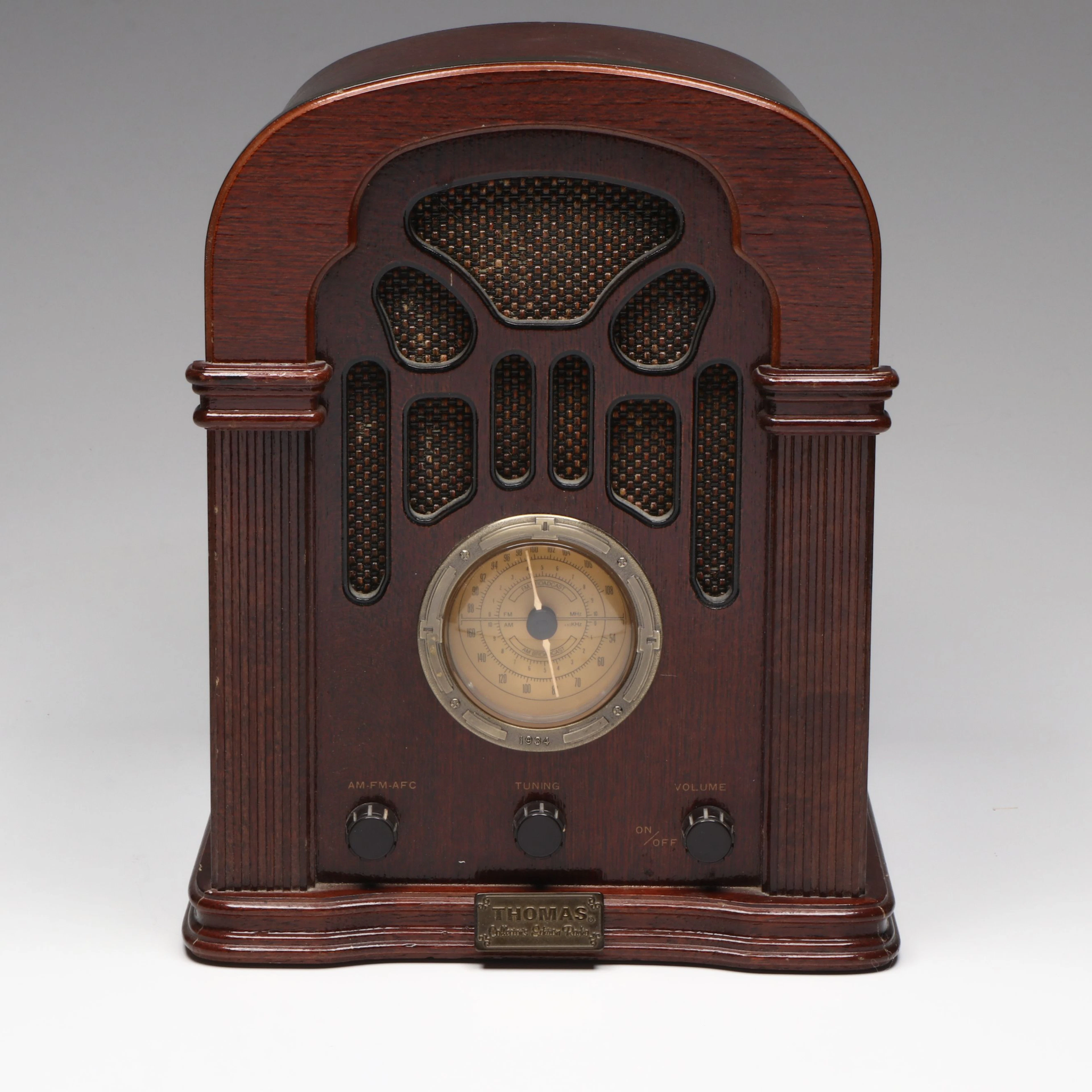 Thomas Collector's Edition Tabletop Electric Radio, Vintage