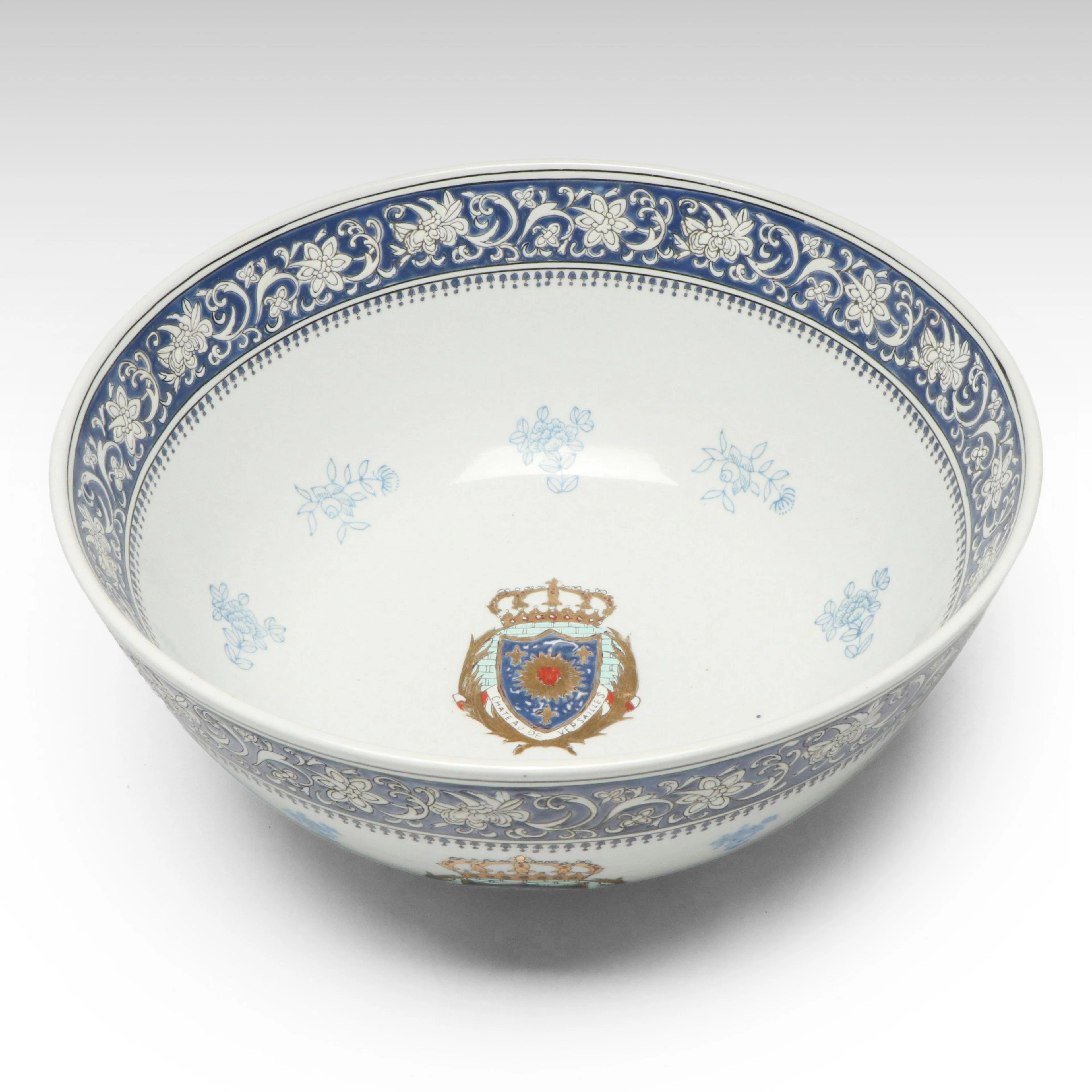 Chinese Export Porcelain Armorial Bowl, Mid-20th Century