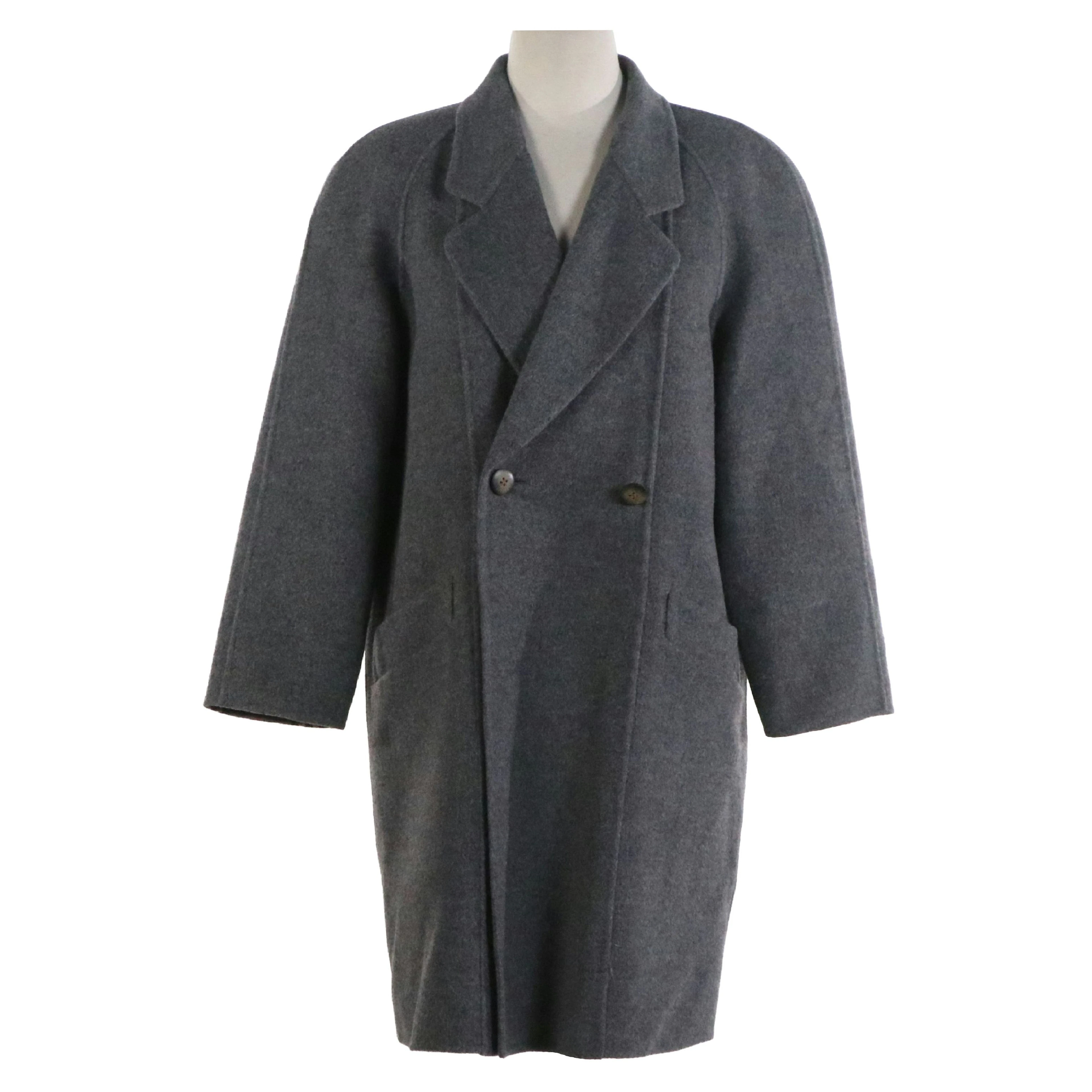 Burberrys Grey Wool and Cashmere Coat with Nova Check Interior