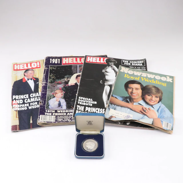 Royal Mint Sterling Silver Lady Diana & Prince of Wales Coin with Magazines