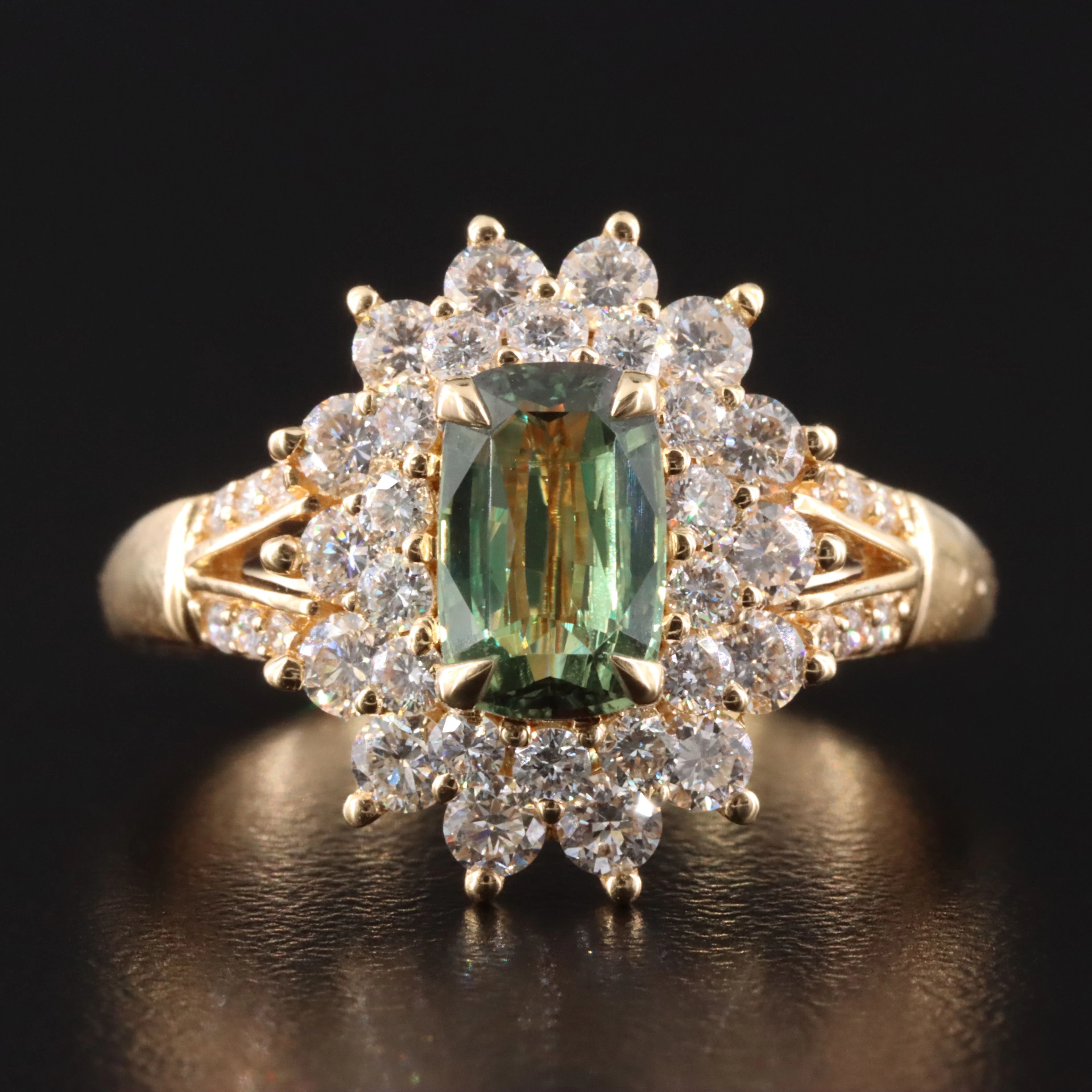 Chromia 18K 1.09 CT Alexandrite and Diamond Ring with IGI Jewelry Report