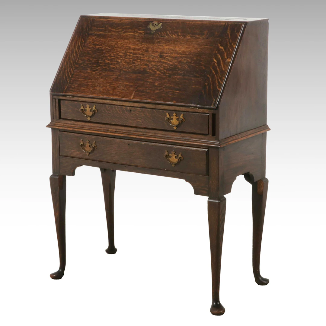 Queen Anne Style Quartersawn Oak Slant-Front Desk, Early 20th Century