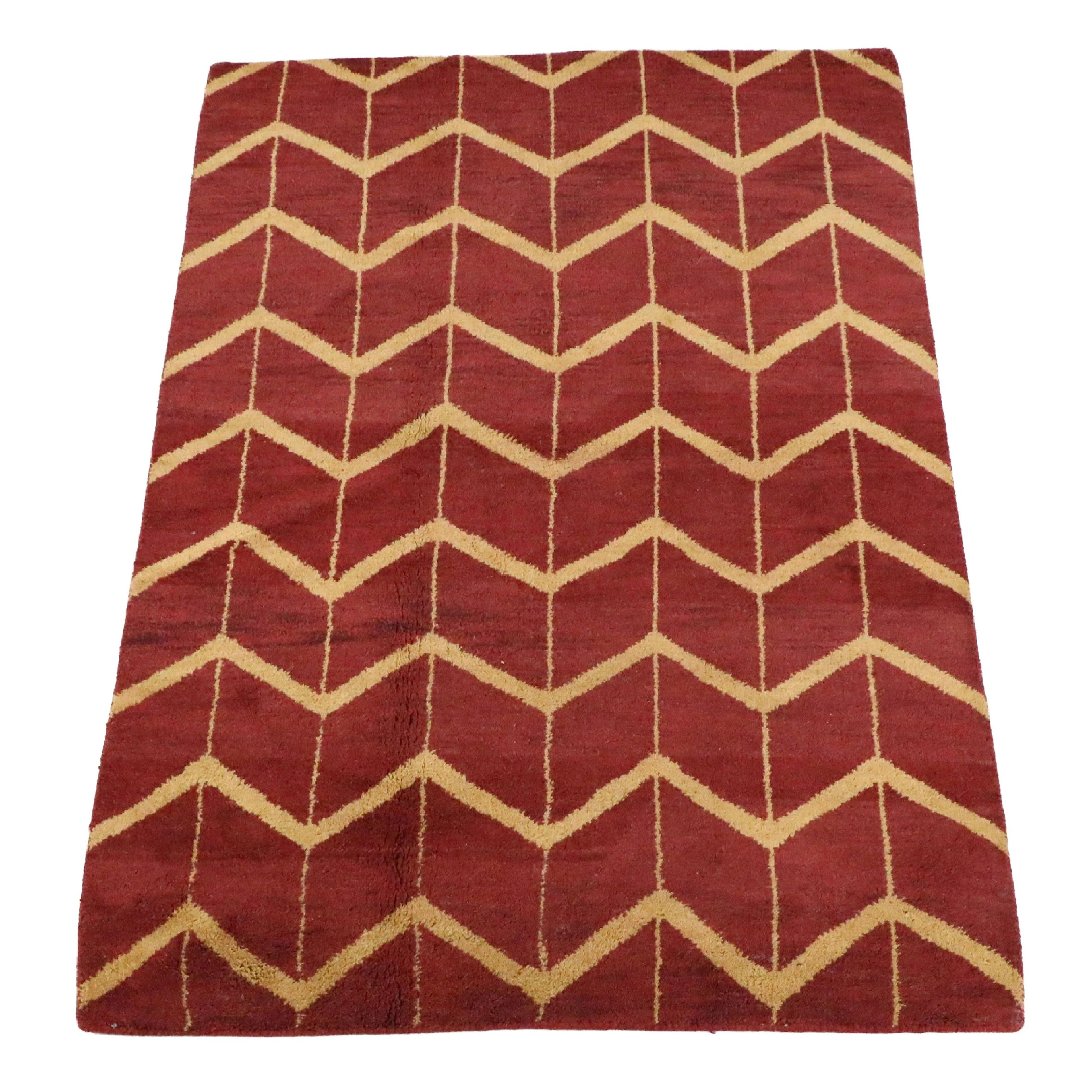 4'10 x 7'9 Hand-Knotted Indian Contemporary Area Rug