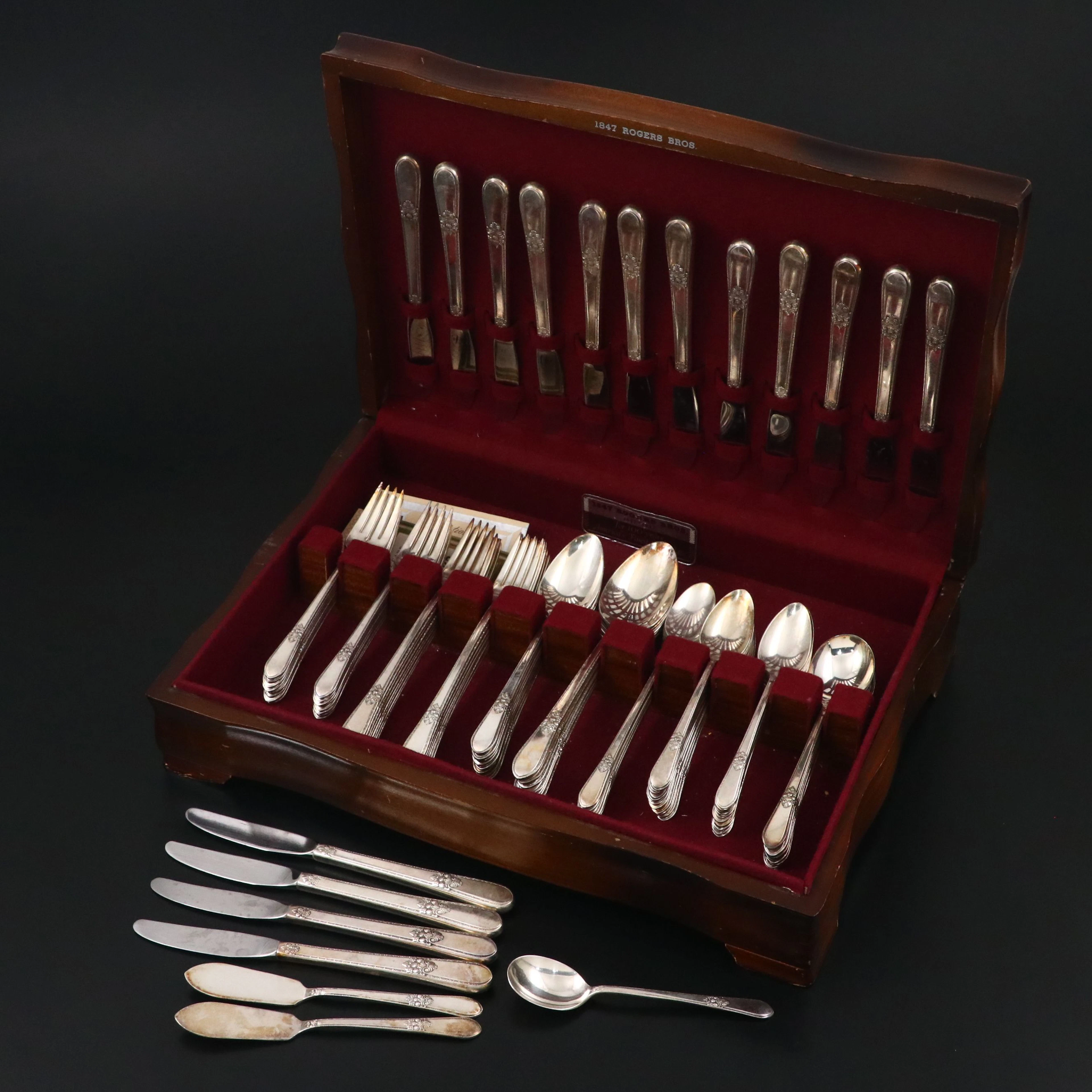 1847 Rogers Bros. "Adoration" Silver Plate Flatware