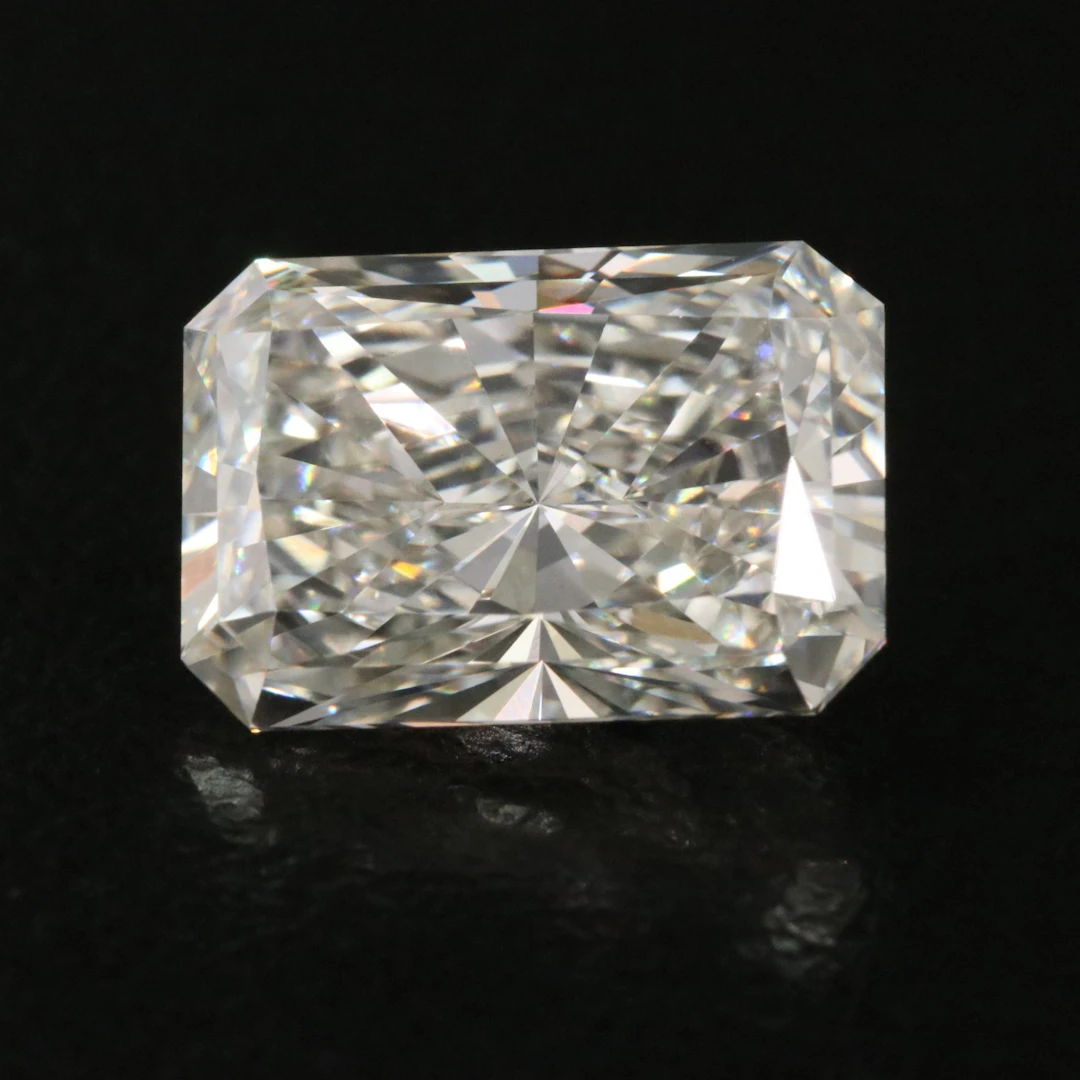 Loose 3.05 CT Lab Grown Diamond with IGI Report
