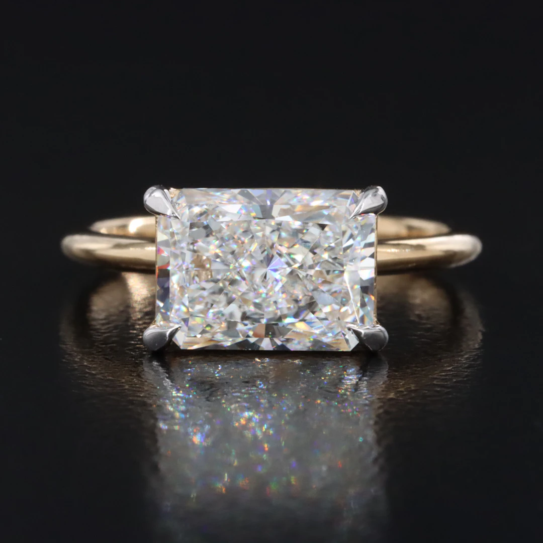 18K 2.94 CT Lab Grown Diamond Solitaire Ring with IGI Report