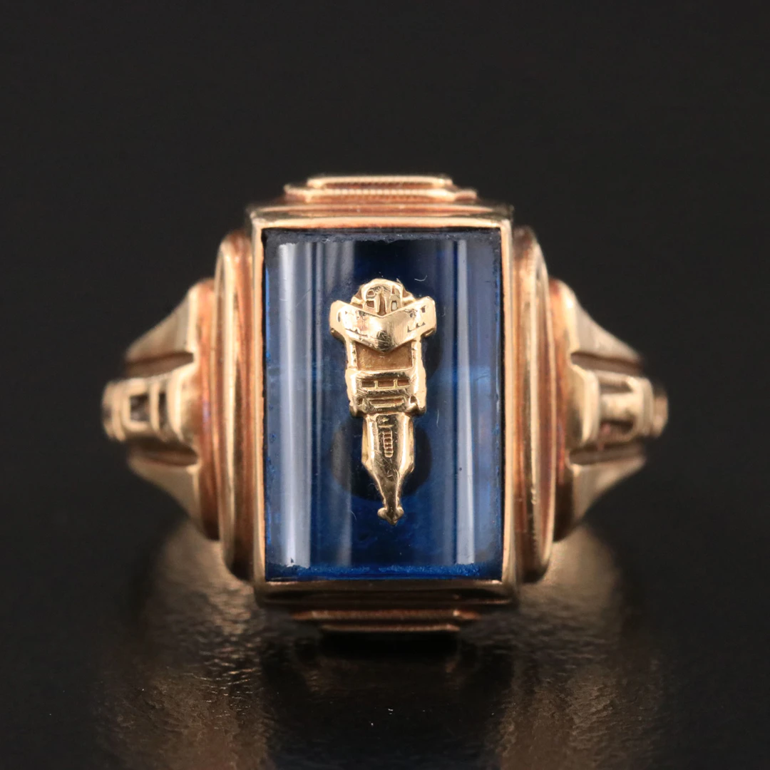 Vintage 10K Spinel Class Ring