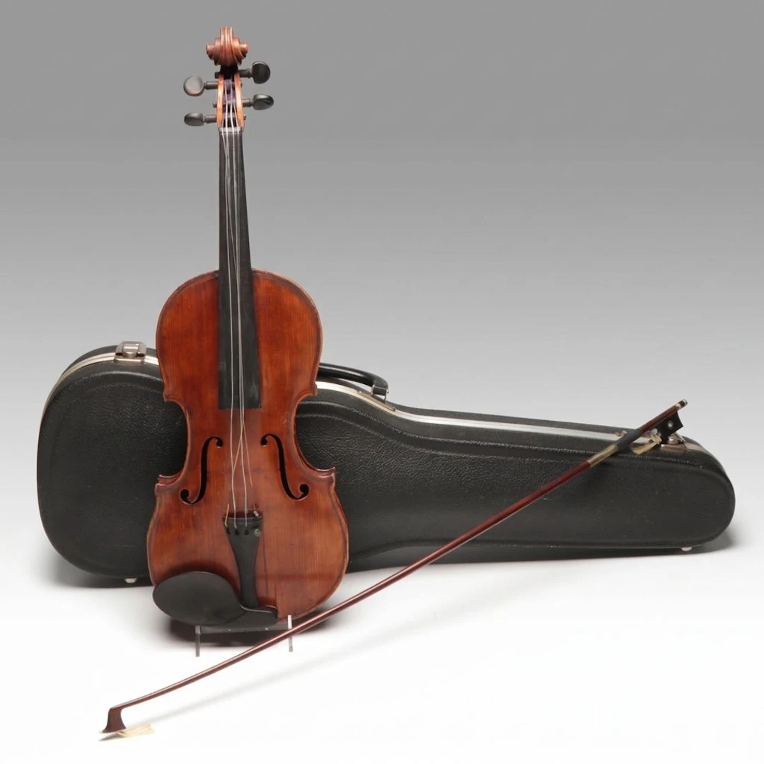 Full-Size Copy Violin with Bow and Case