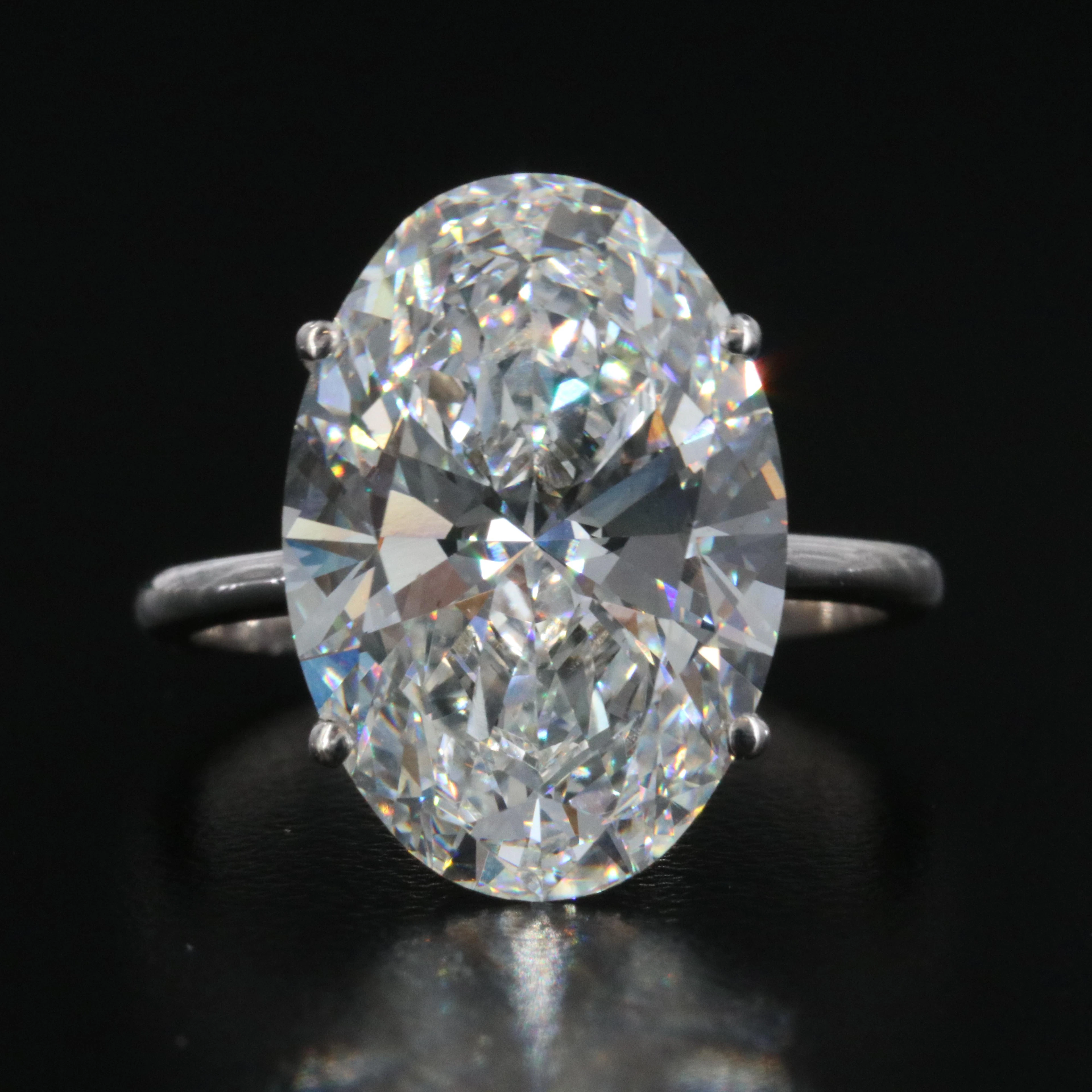 18K 9.52 CT Lab Grown Diamond Solitaire Ring with IGI Report