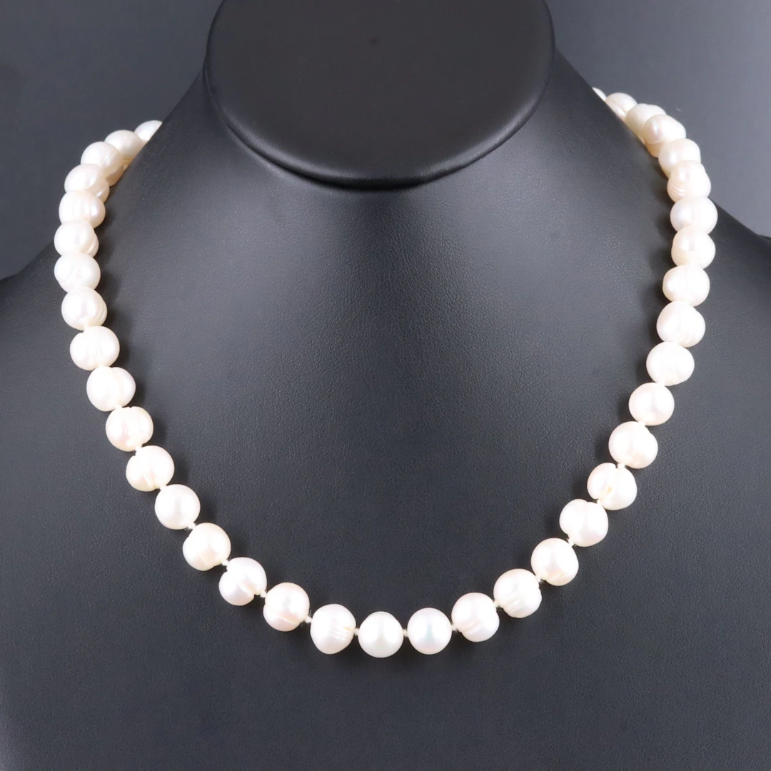 Pearl Necklace with 14K Clasp