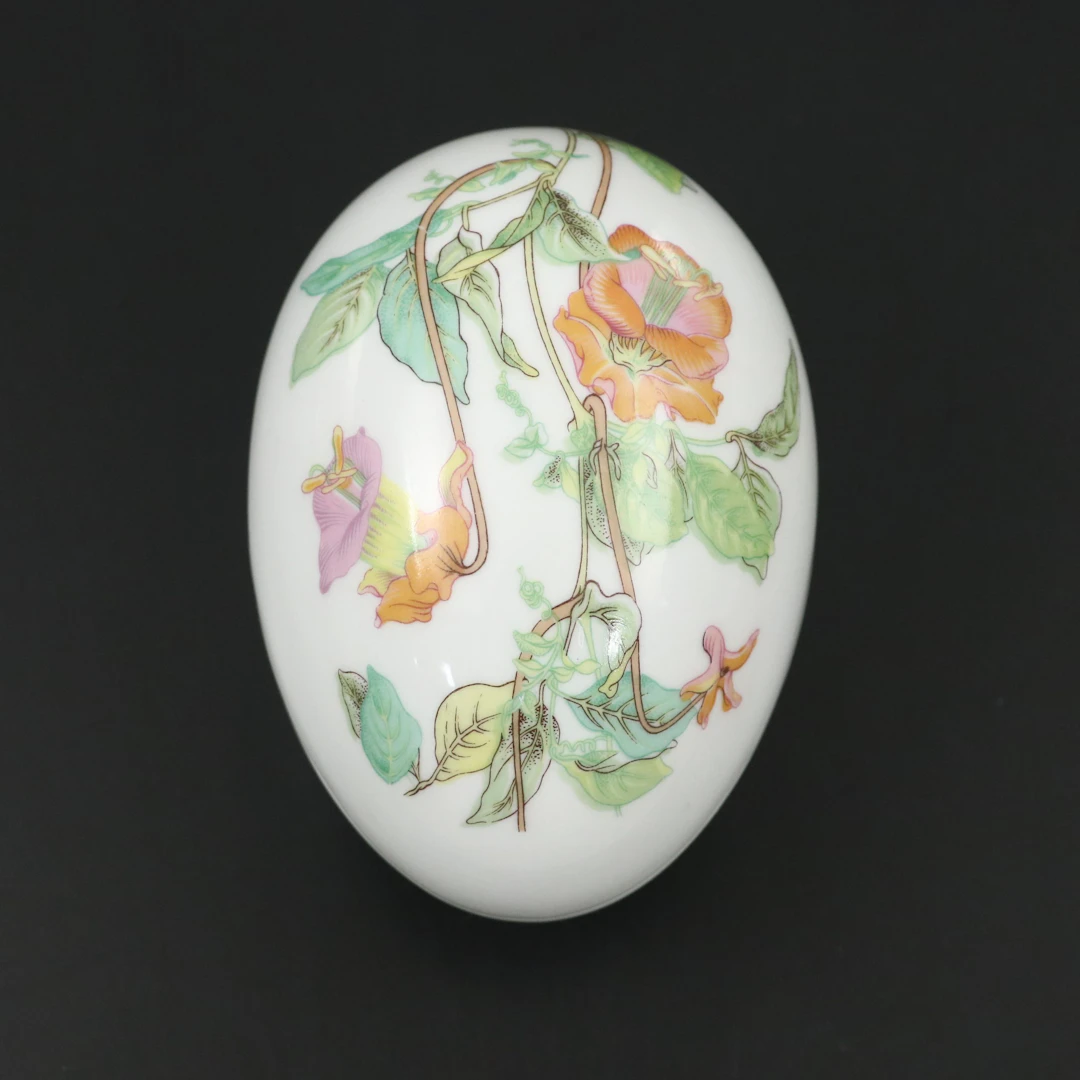Rochard Limoges Porcelain Egg Form Box, Late 20th/21st Century