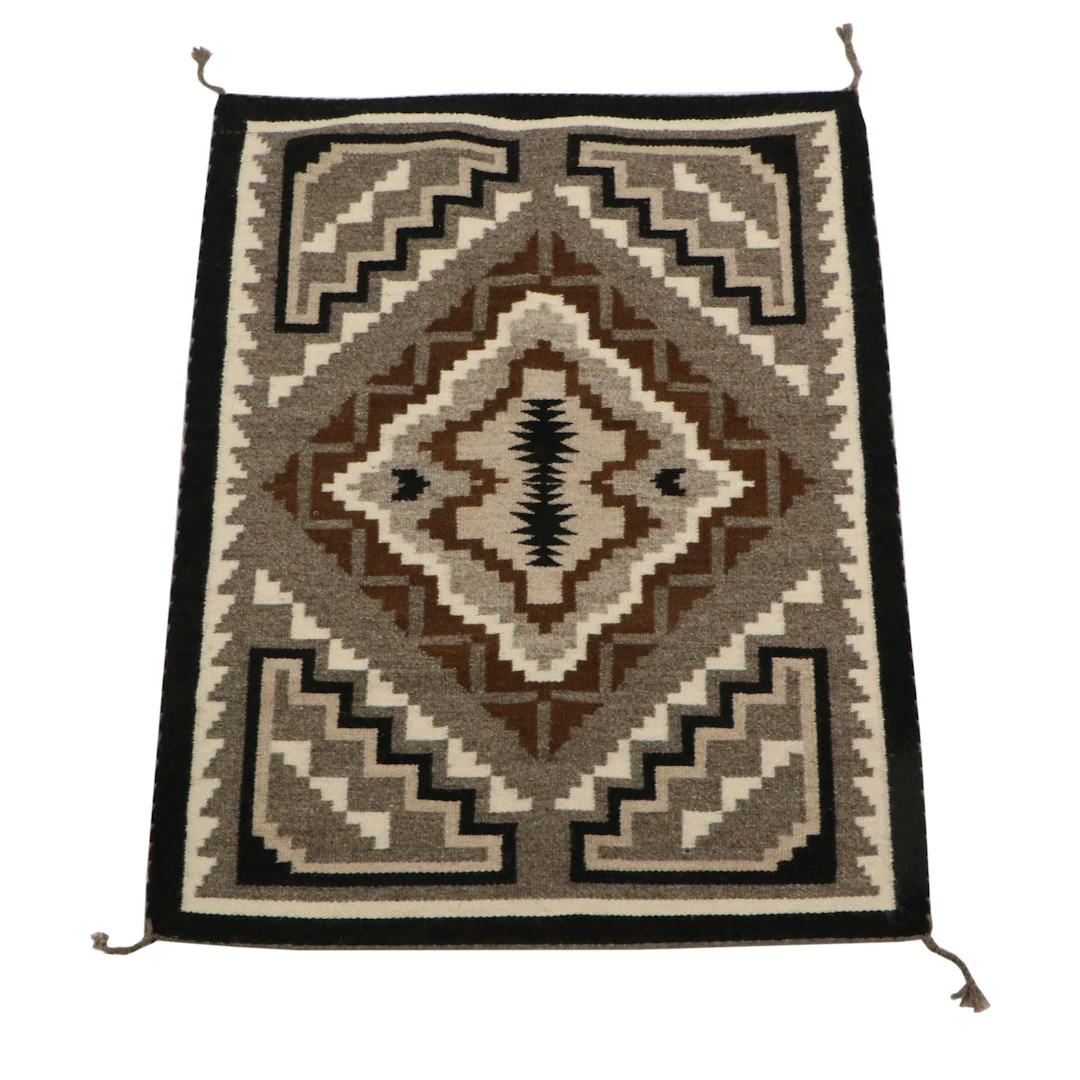 2'2" x 2'10" Handwoven Navajo Two Grey Hills Accent Rug