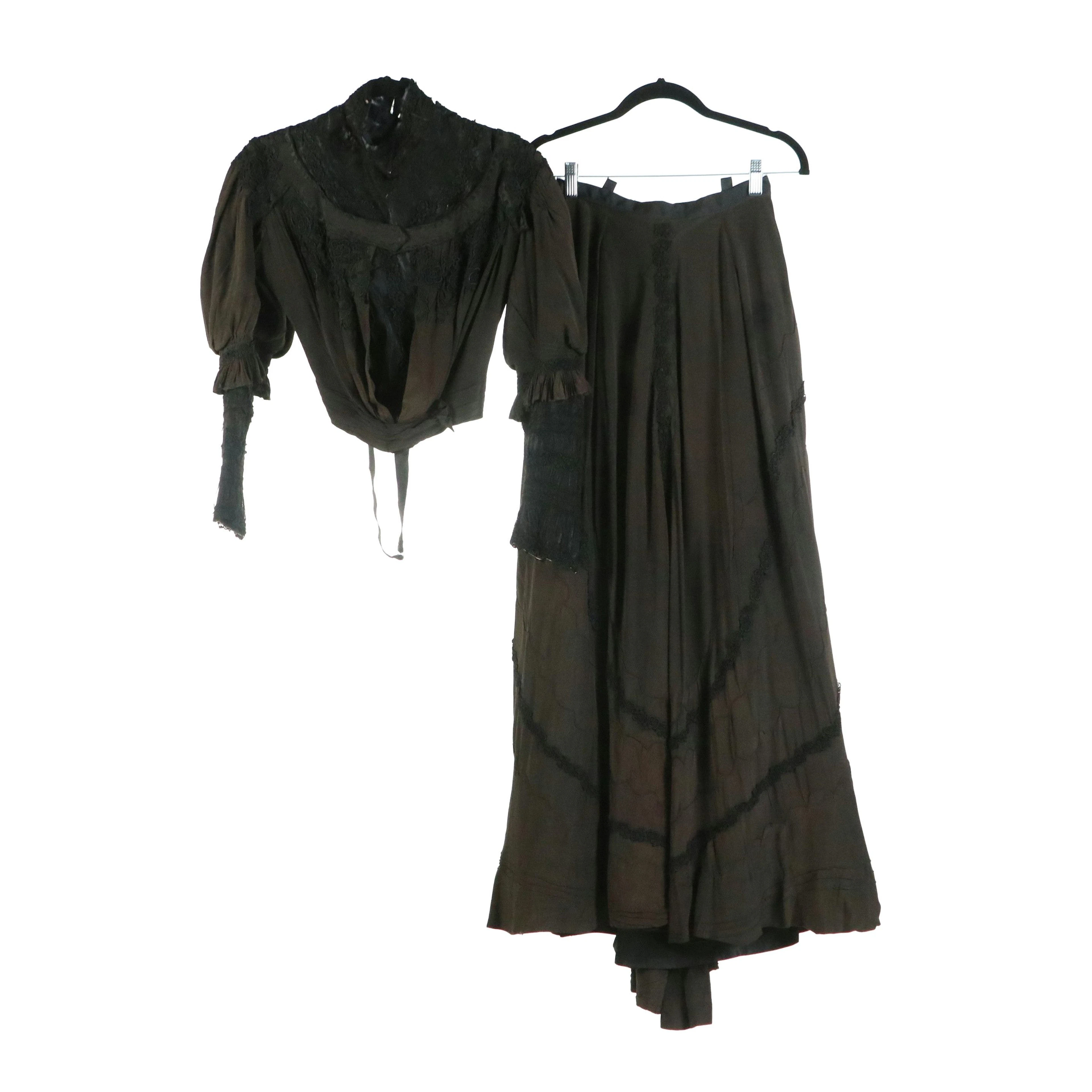 Belle Époque Two-Piece Evening Dress in Brown Silk Crepe de Chine/Black Lace