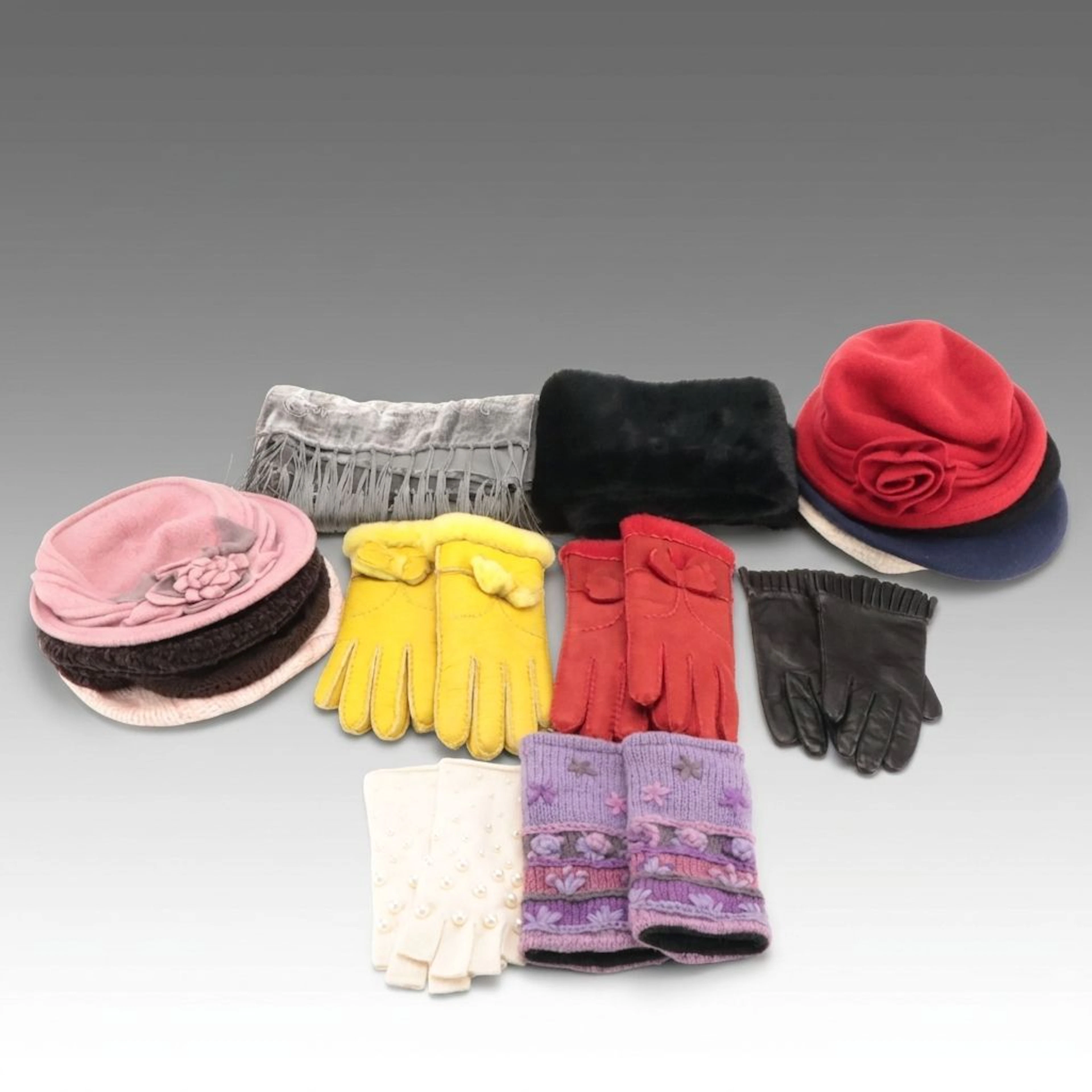 Badgley Mischka Cashmere Blend Knit Beret W Other Leather Gloves