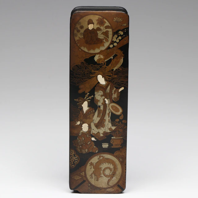 Japanese Meiji Period Papier-Mâché Box, Late 19th/Early 20th Century