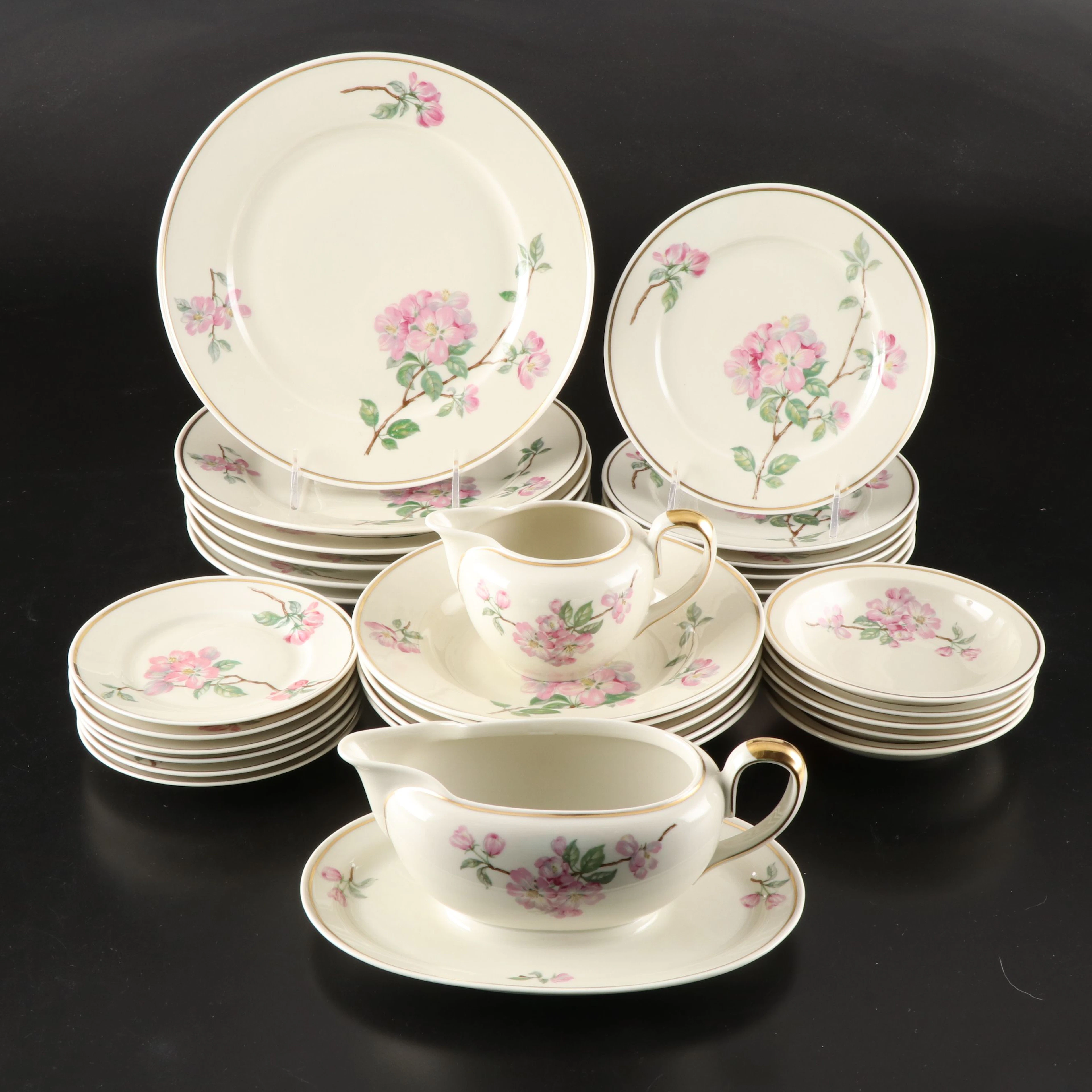 Johann Haviland Floral Gilt Porcelain Dinnerware, Mid to Late 20th C.
