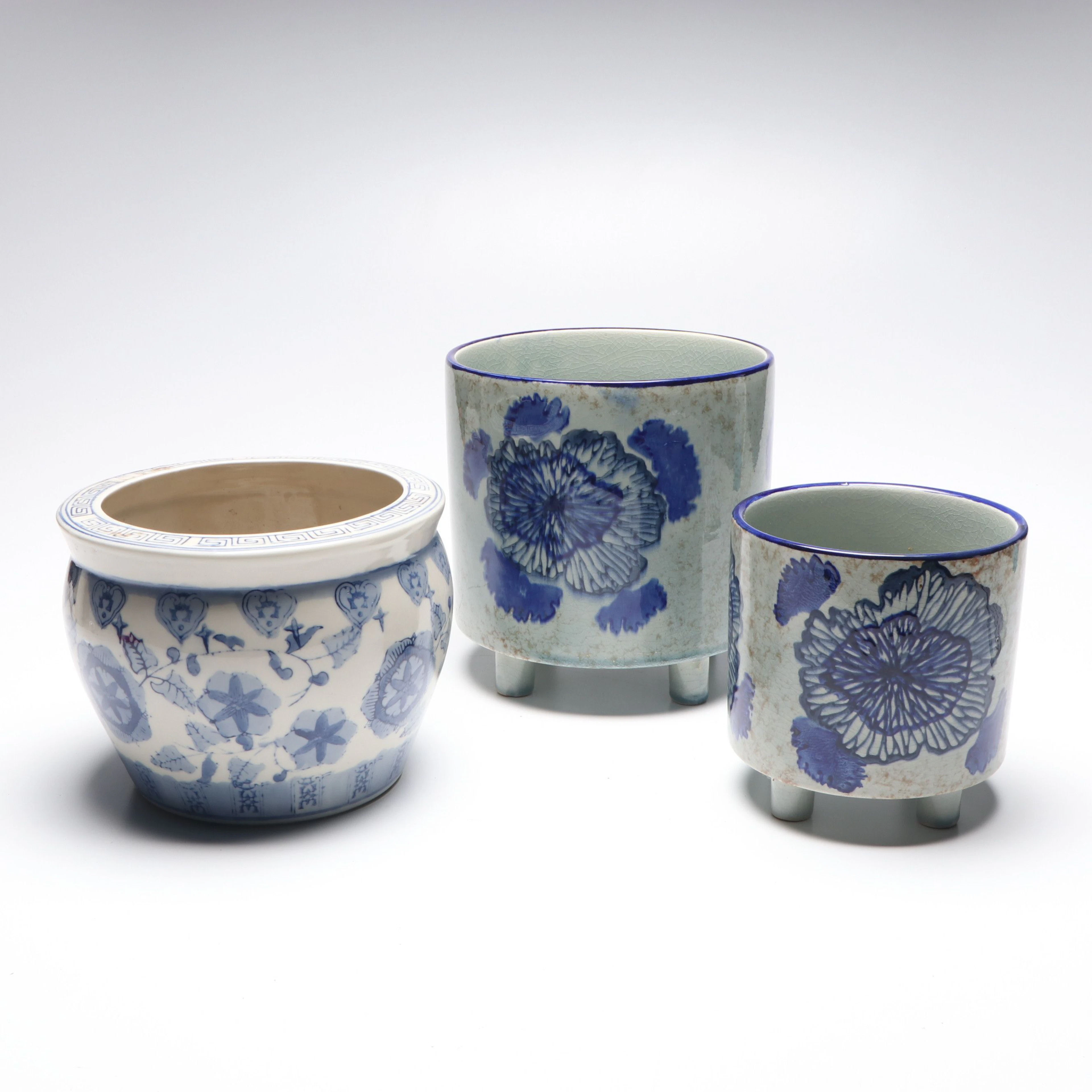 Chinese Porcelain Blue and White Planter with Cachepots