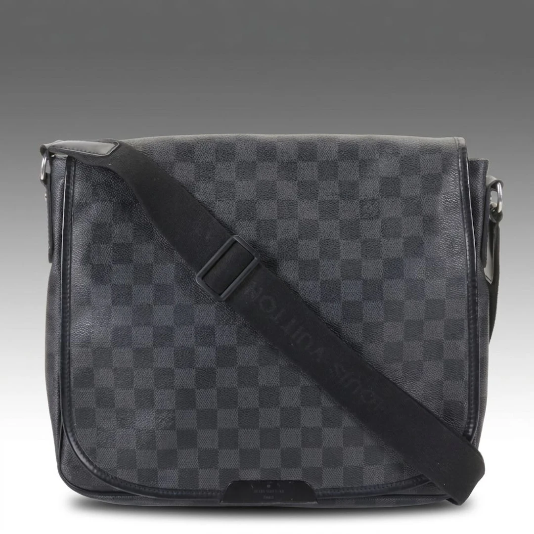 Louis Vuitton Daniel Messenger Bag in Damier Graphite Canvas