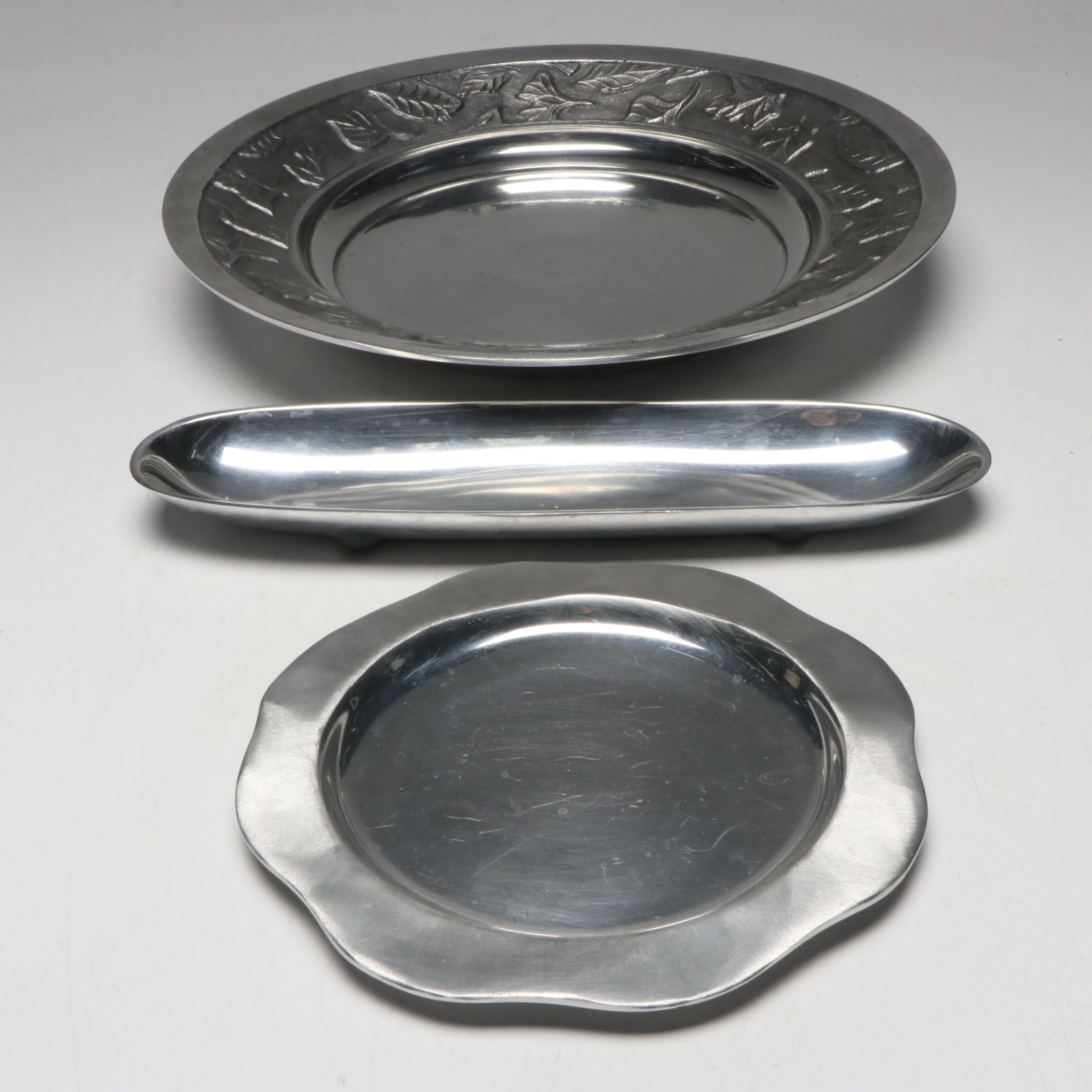 Hacienda Real Mexican Plate with More Pewter Serveware