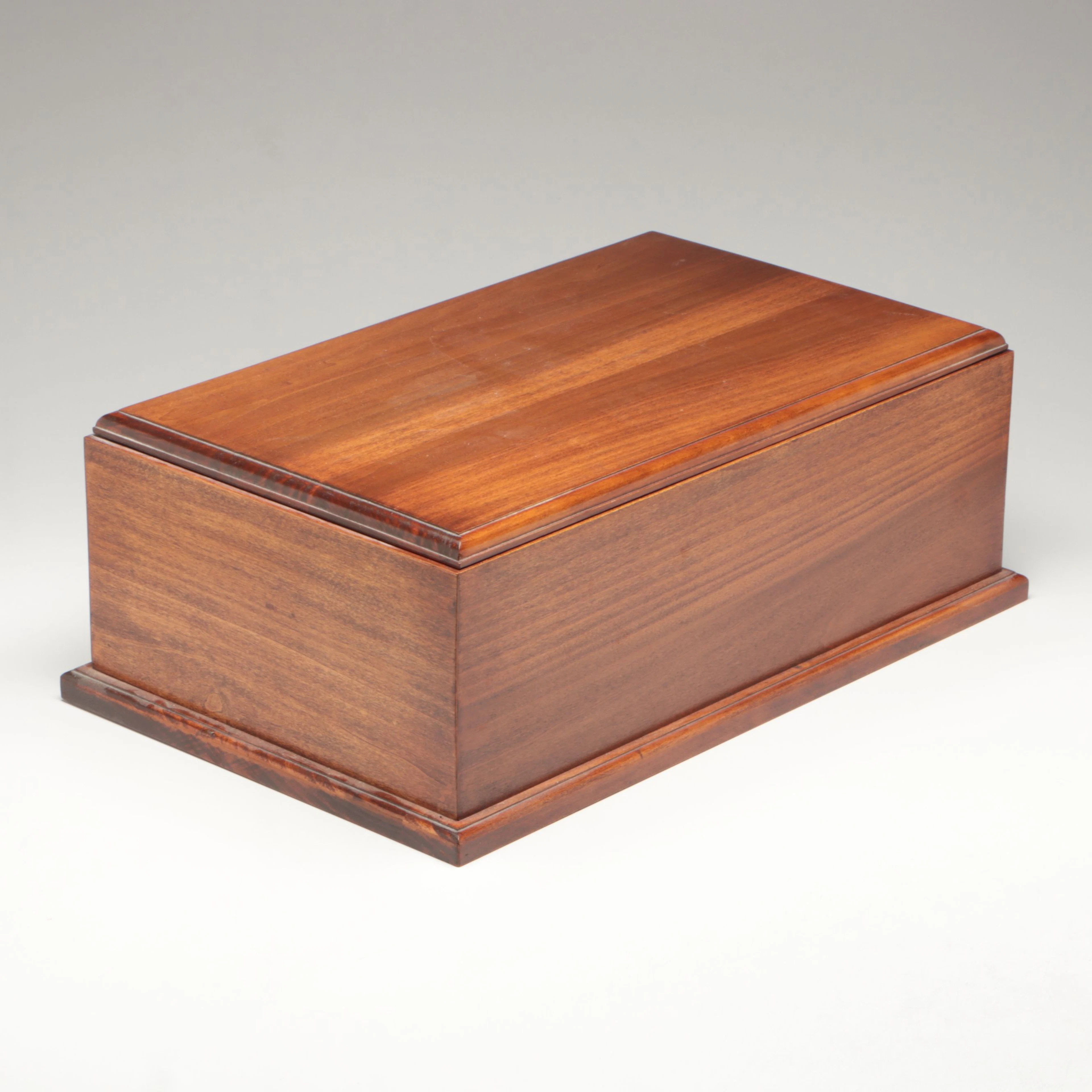 Handcrafted Wooden Keepsake Box, Mid-20th Century