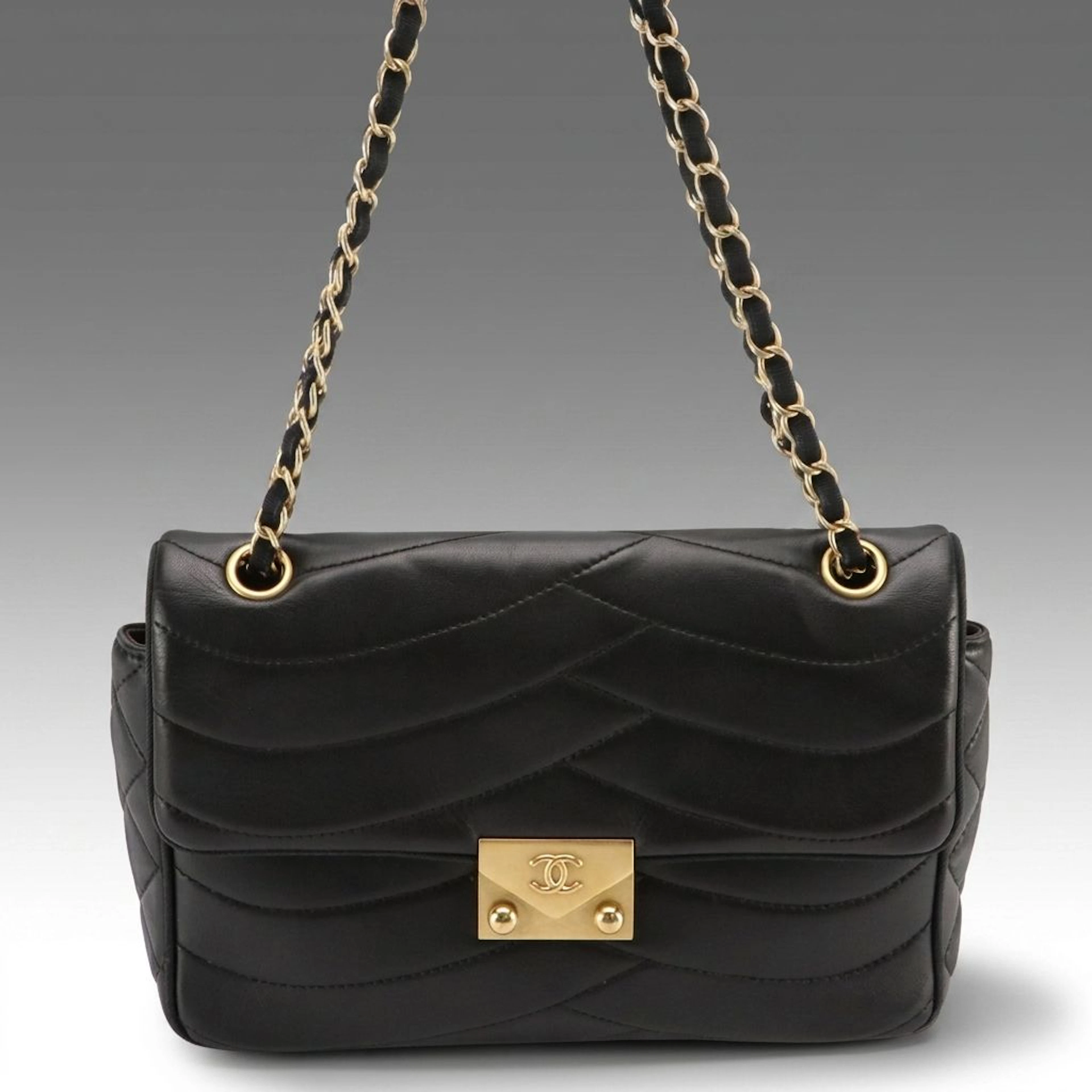 Chanel Pagoda Flap Shoulder Bag in Black Scalloped and Quilted Lambskin Leather